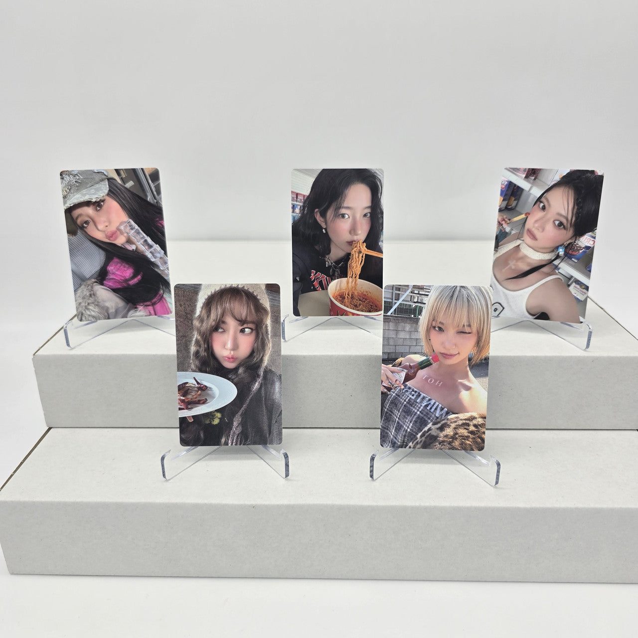 LE SSERAFIM - HOT - WEVERSE POB TYPE FOOD PHOTOCARD