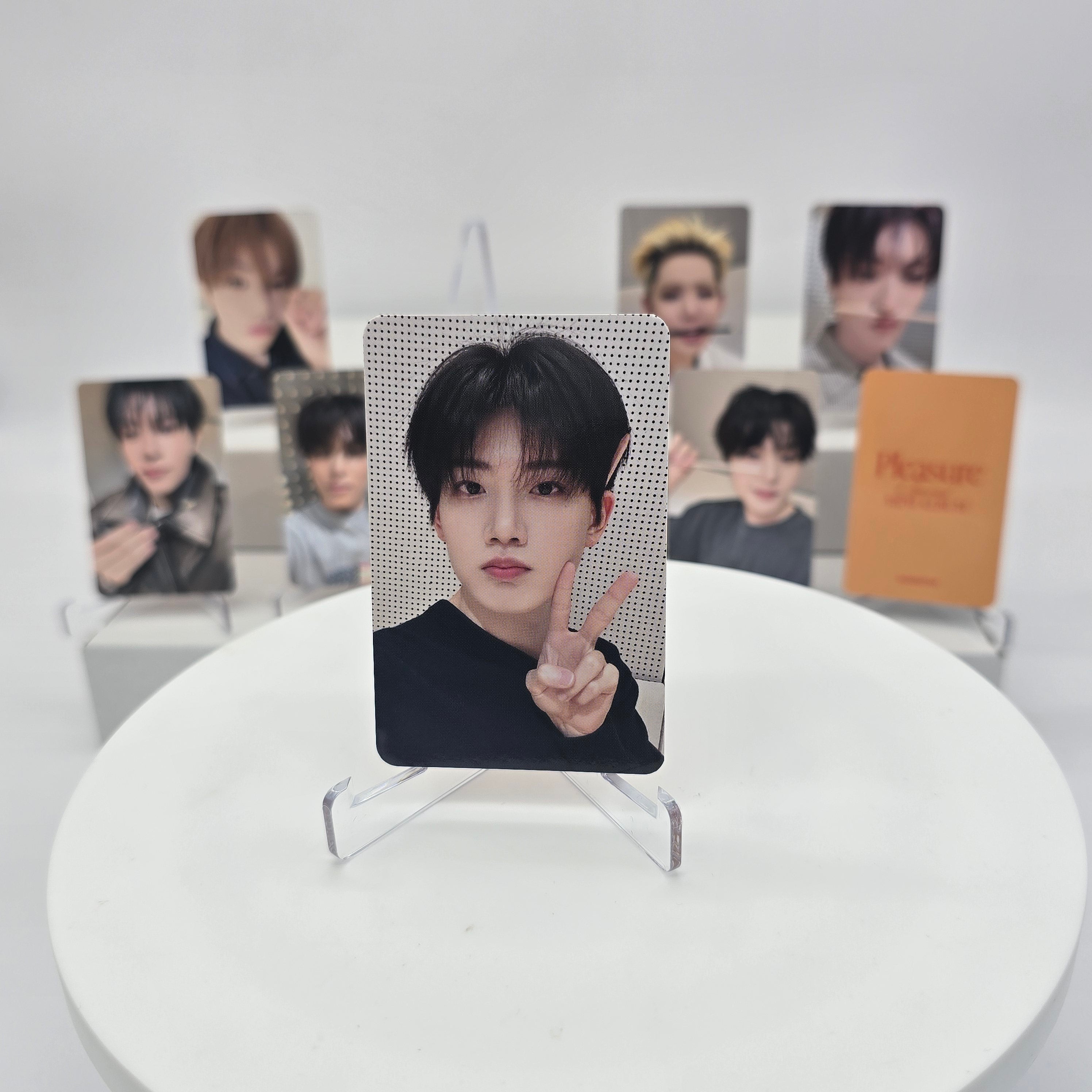 TREASURE - PLEASURE - MAKESTAR POB PHOTOCARD