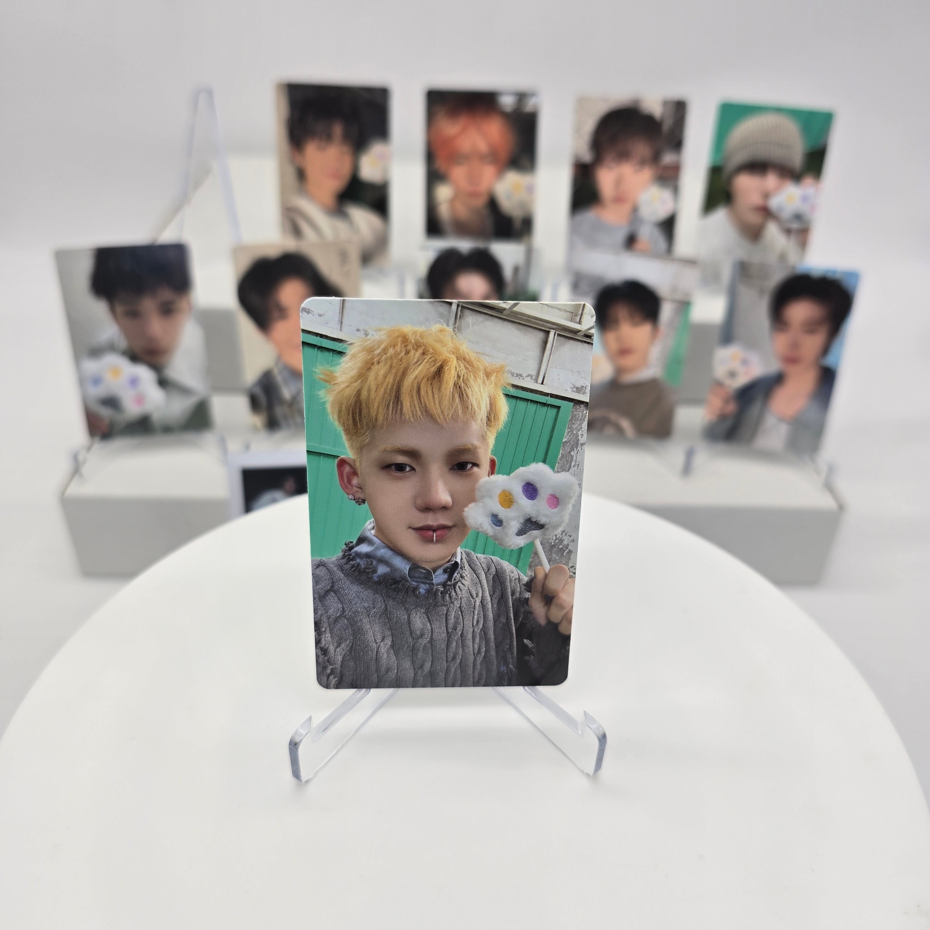 TREASURE - PLEASURE (BLUE VER.) - POB PHOTOCARD