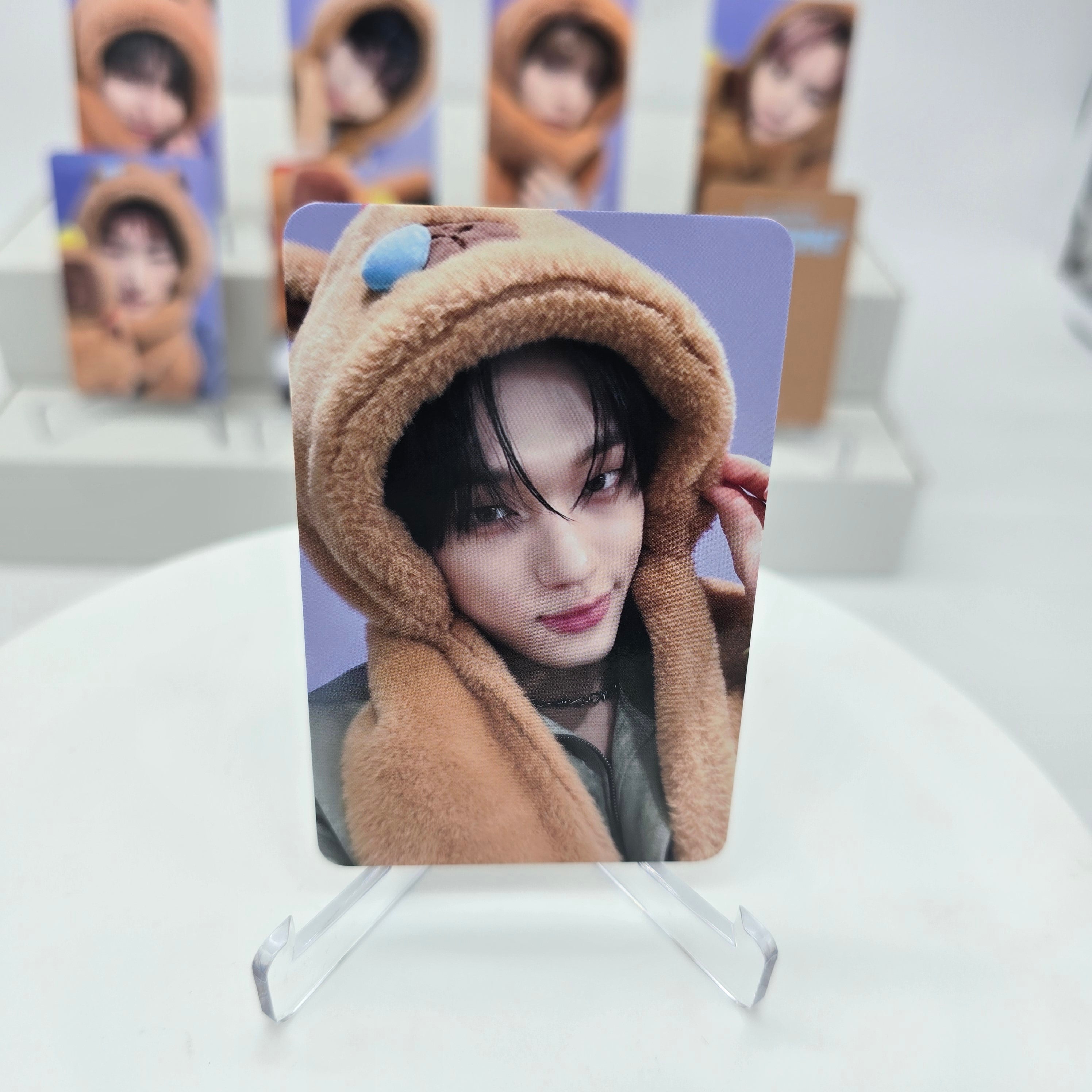 ALL(H)OURS - SMOKE POINT - MAKESTAR-PHOTOCARD (CAPYBARA)