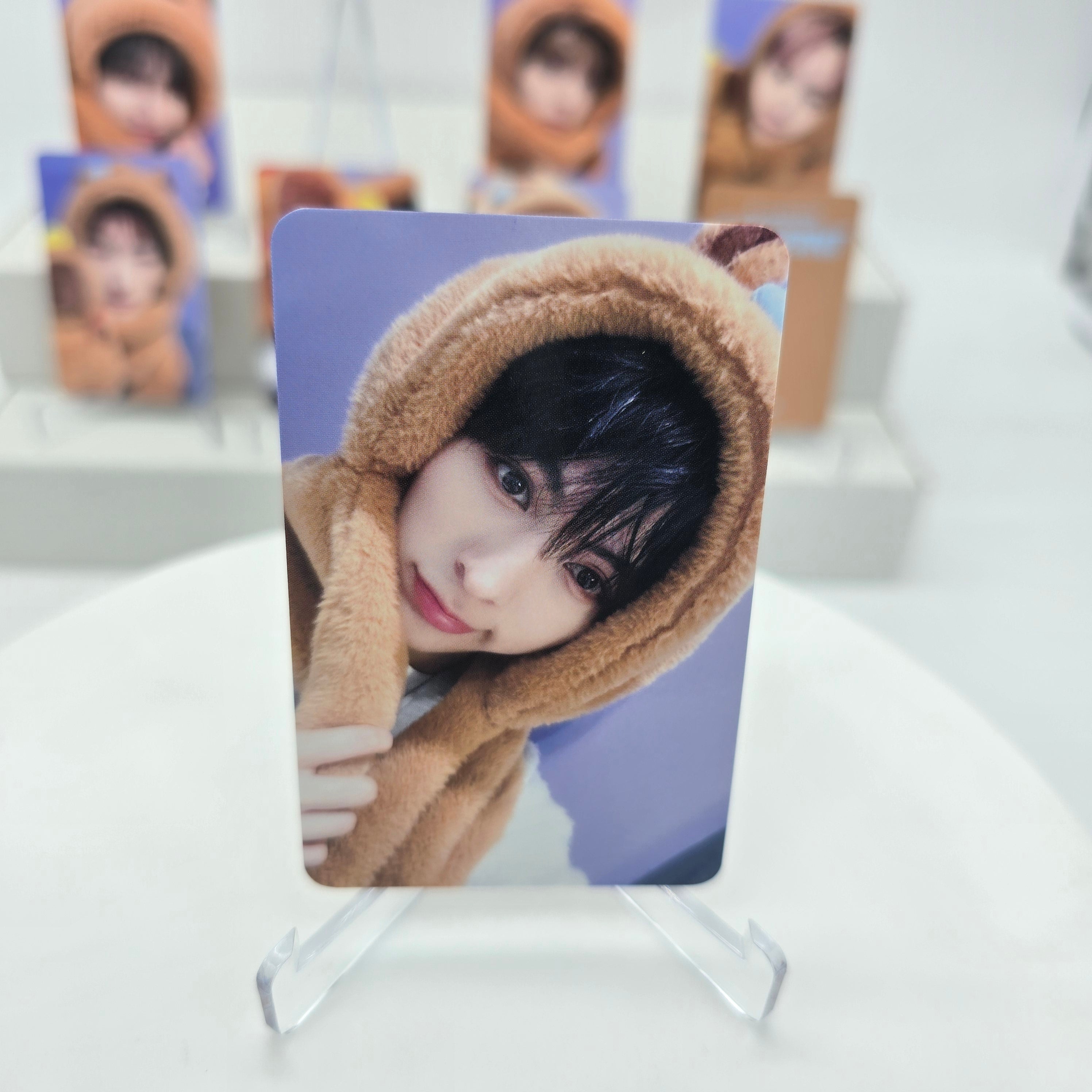 ALL(H)OURS - SMOKE POINT - MAKESTAR-PHOTOCARD (CAPYBARA)