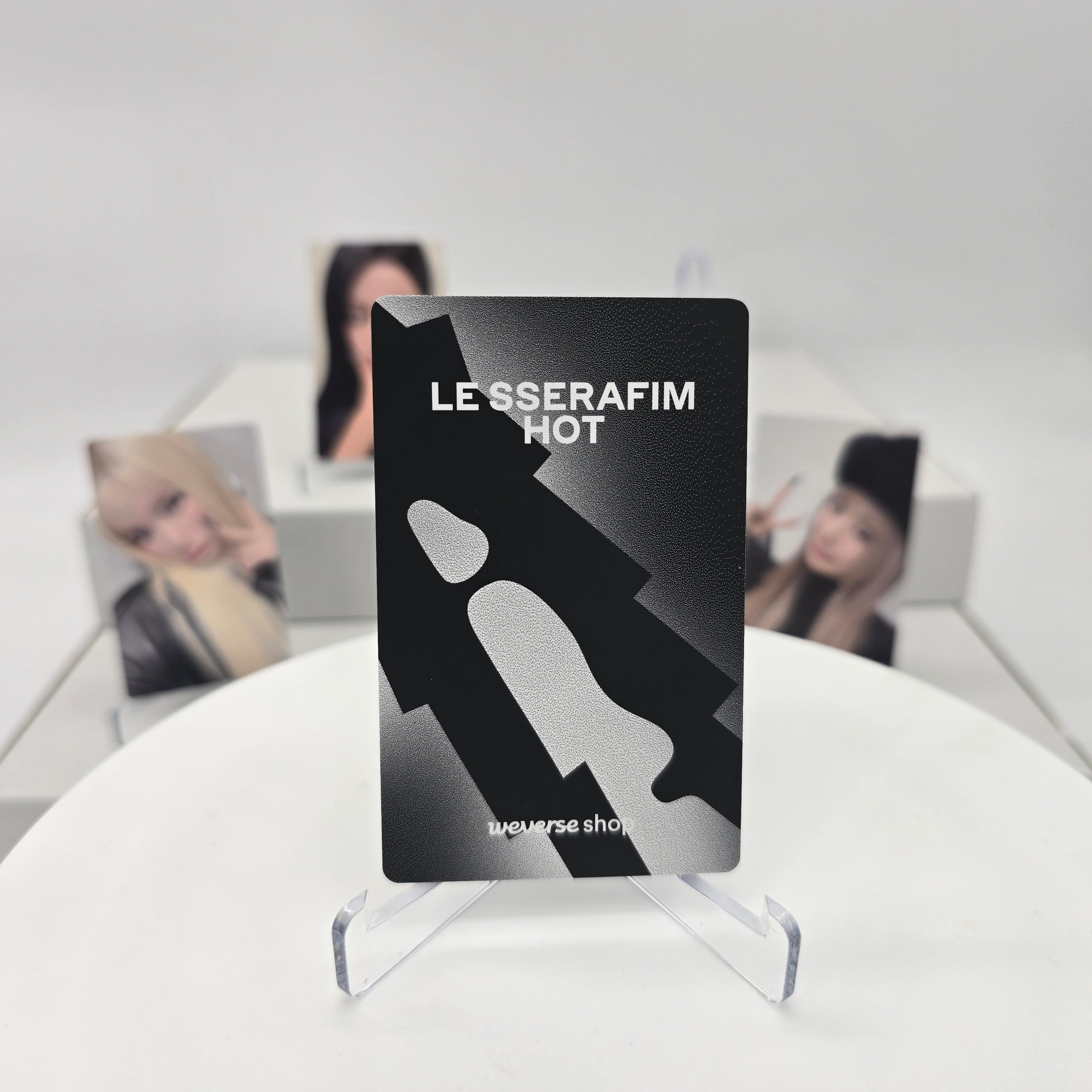 LE SSERAFIM - HOT - WEVERSE POB PHOTOCARD