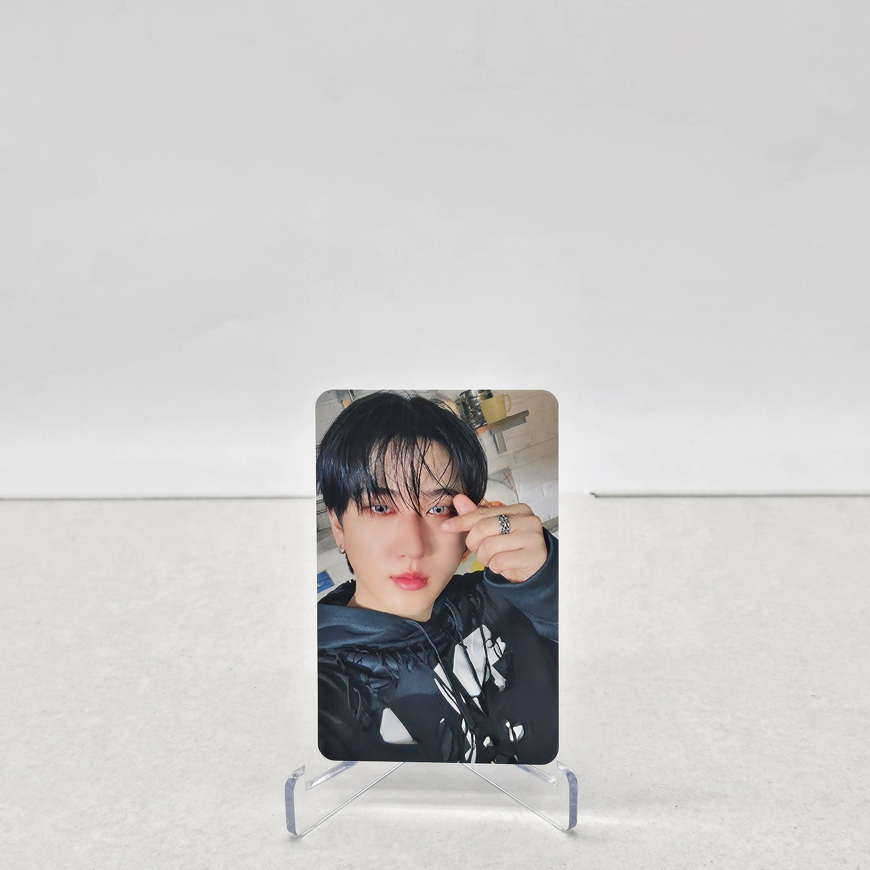 STRAY KIDS - KARMA (SKZOO VER.) - SOUNDWAVE POB PHOTOCARD