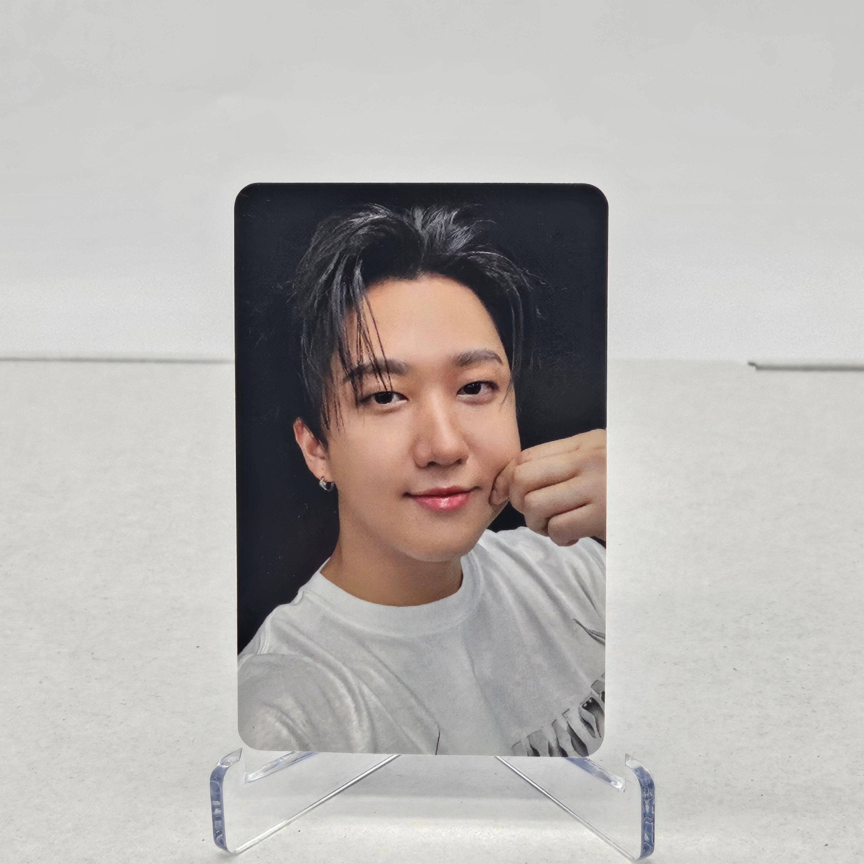 STRAY KIDS - KARMA - APPLEMUSIC POB PHOTOCARD