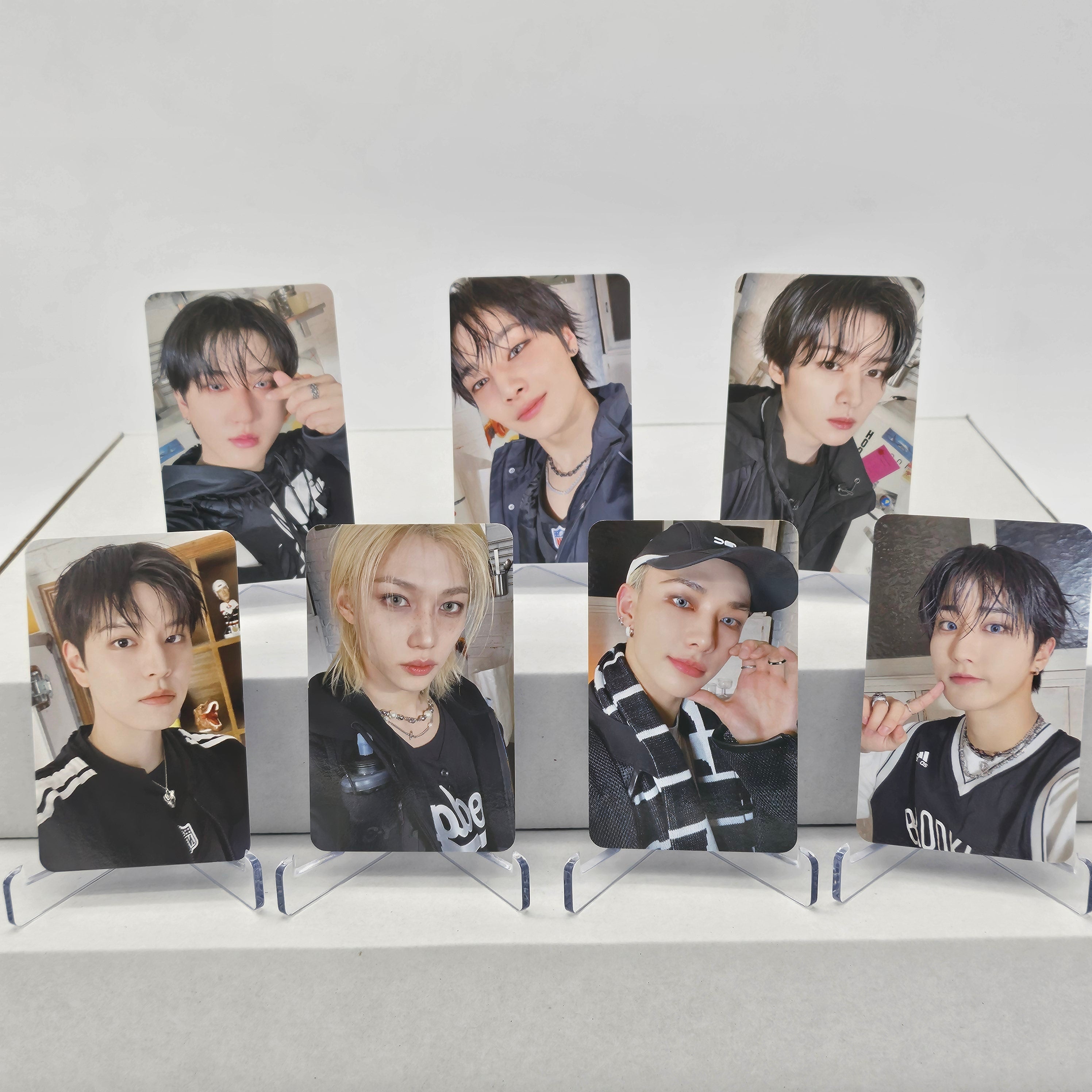 STRAY KIDS - KARMA (SKZOO VER.) - JYP SHOP POB PHOTOCARD – TOKKI-SHOP