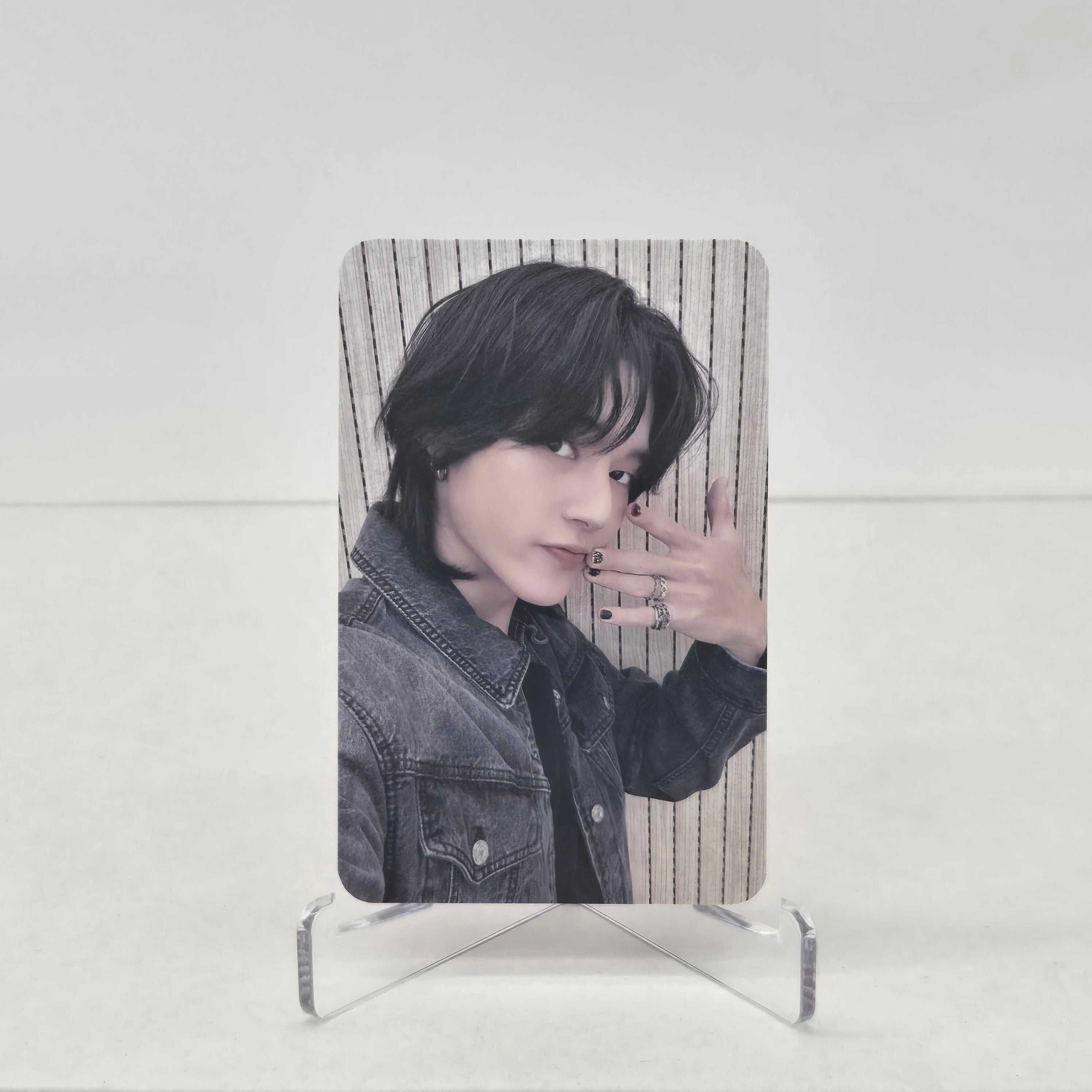 ATEEZ - GOLDEN HOUR : PART.2 - fanplee PHOTOCARD (RED BACKSIDE)