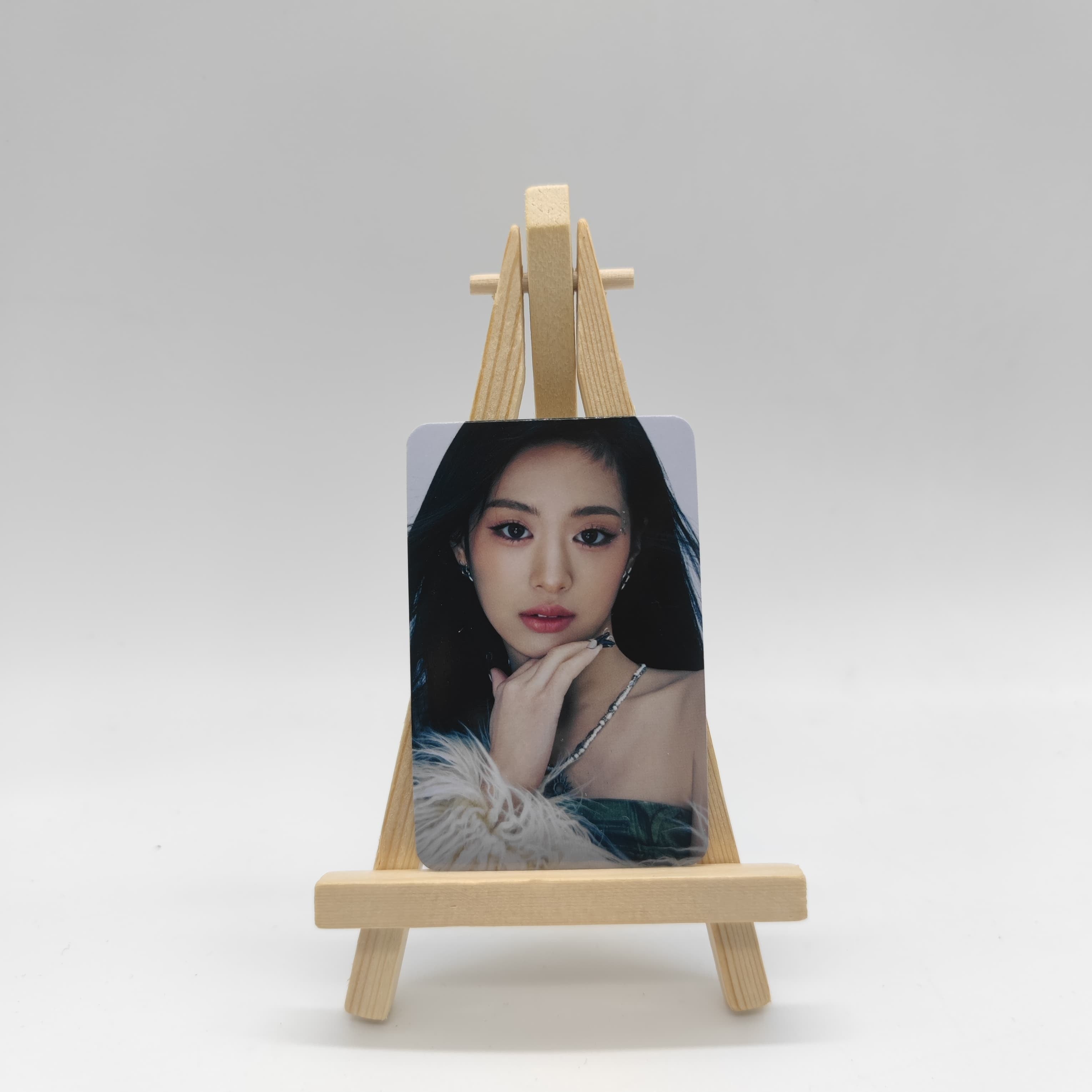 BABYMONSTER - BABYMONS7ER (PHOTOBOOK VER.) - APPLE MUSIC POB PHOTOCARD