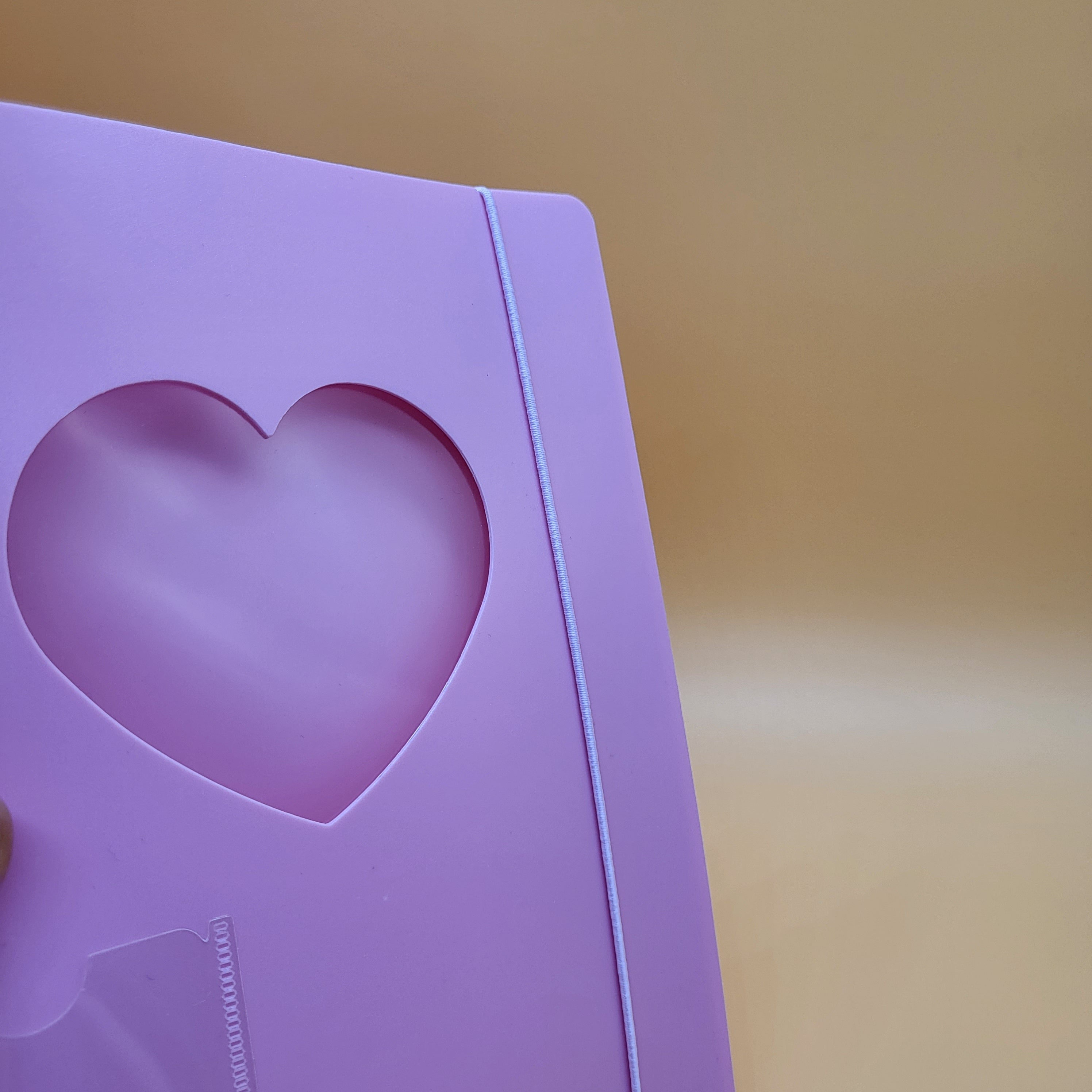 TOKKI LIMITED Binder for K-Pop Photo Cards (Heart)