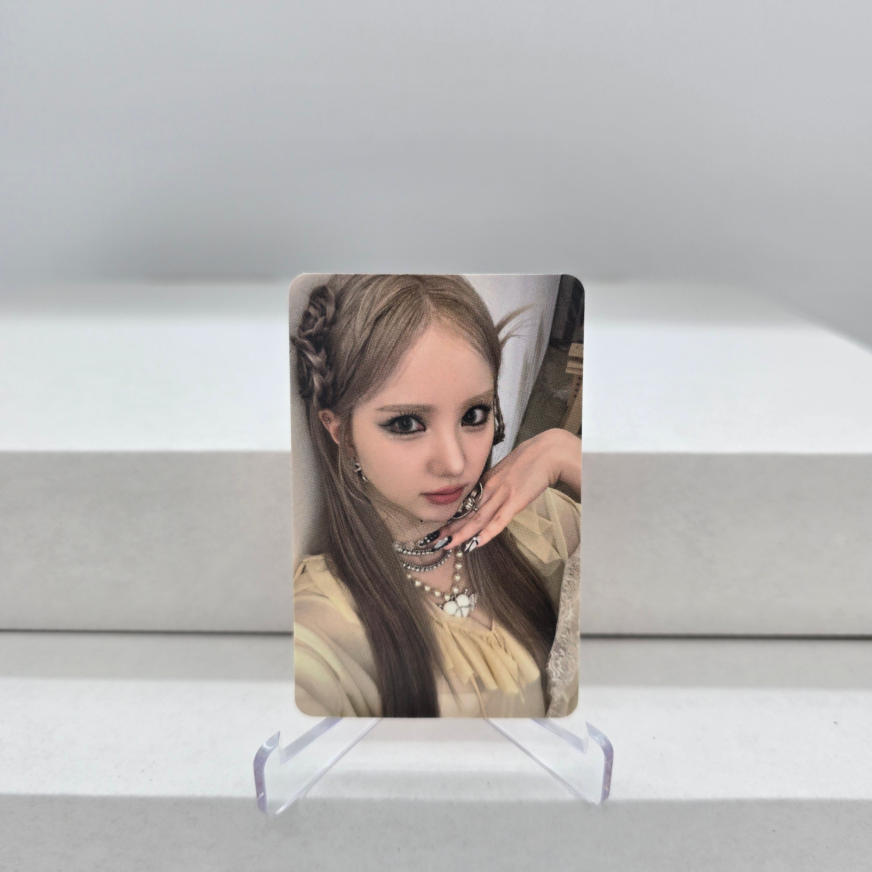 VIVIZ - VOYAGE - APPLE MUSIC POB PHOTOCARD