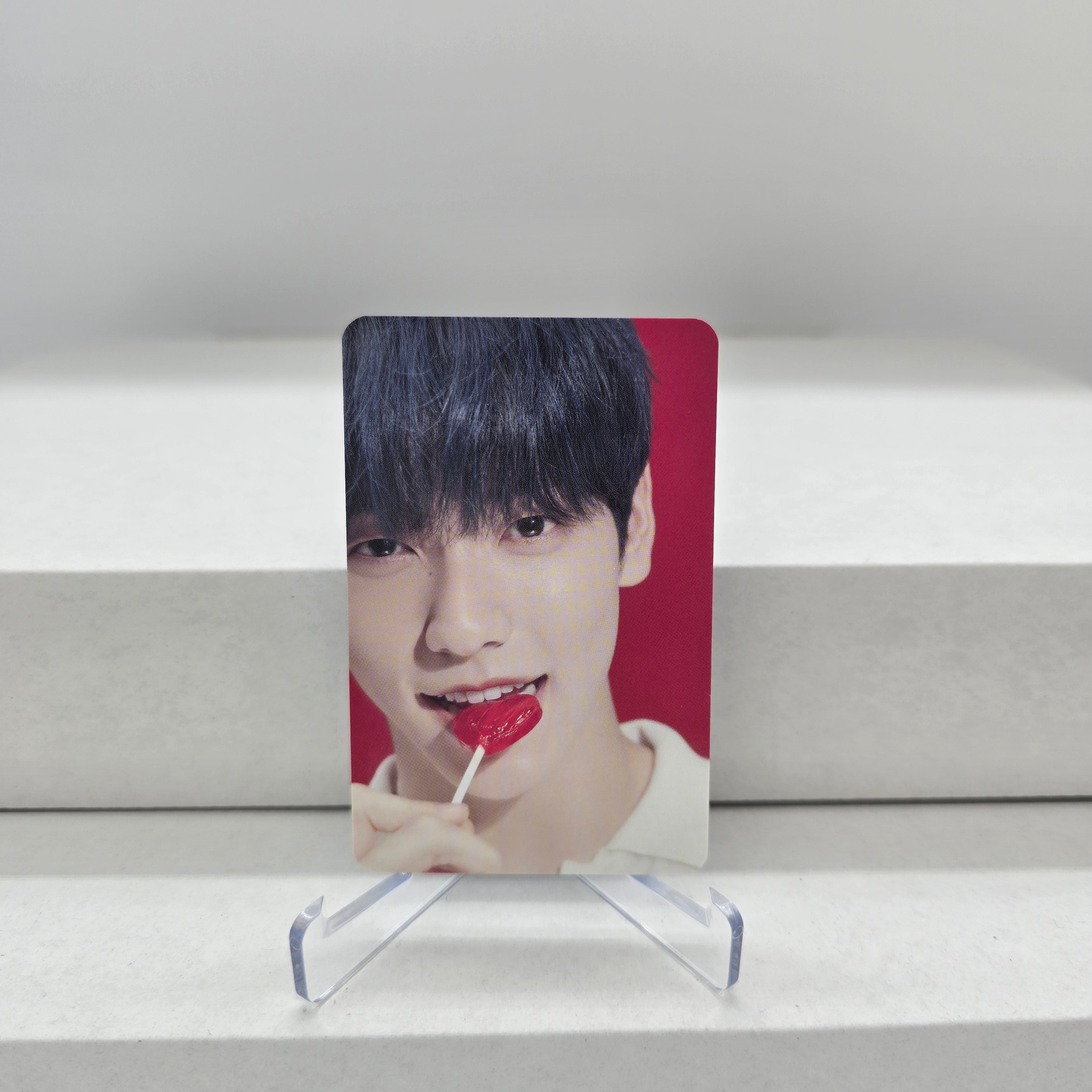 TOMORROW X TOGETHER (TXT) - THE STAR CHAPTER : SANCTUARY - MAKESTAR POB PHOTOCARD