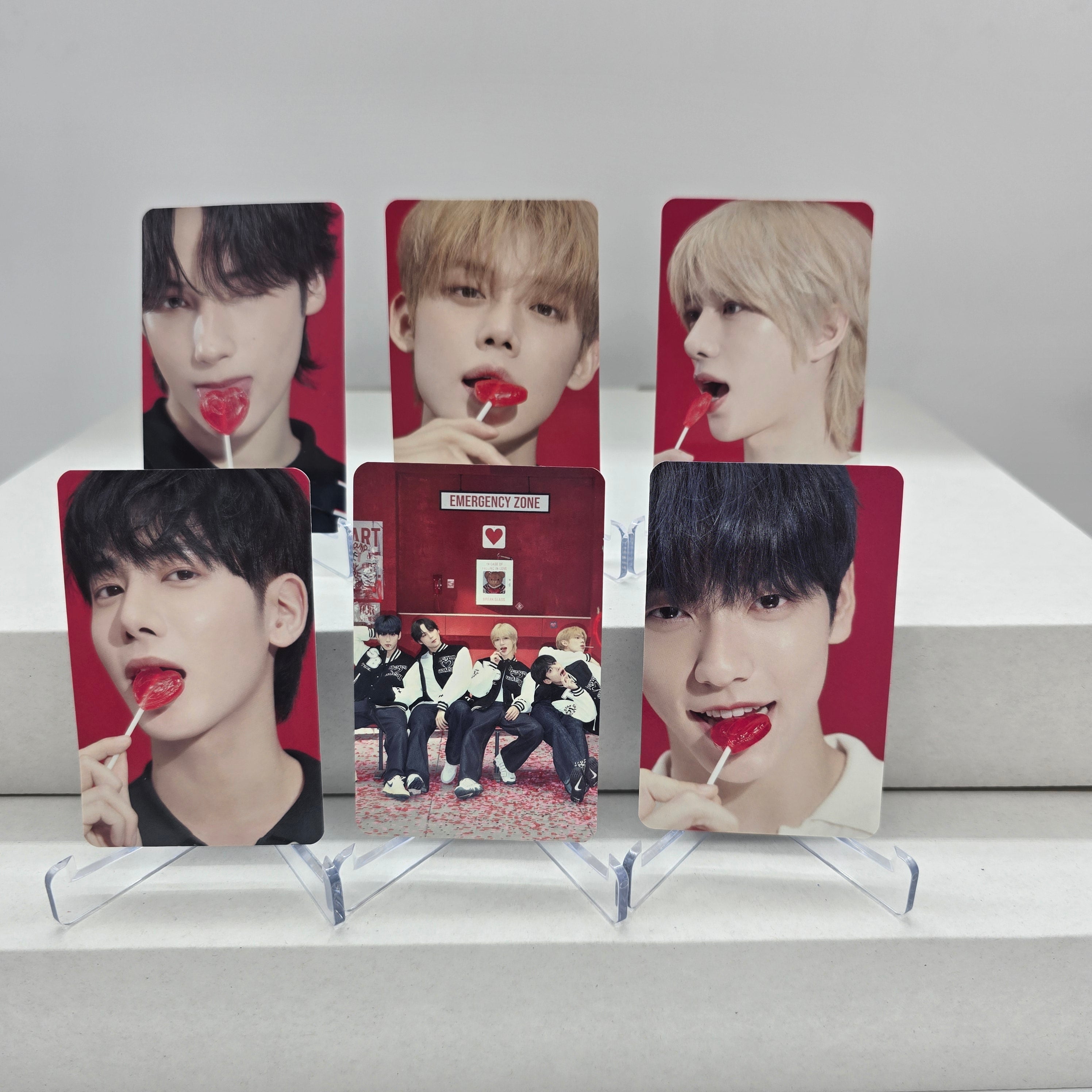 TOMORROW X TOGETHER (TXT) - THE STAR CHAPTER : SANCTUARY - MAKESTAR POB PHOTOCARD