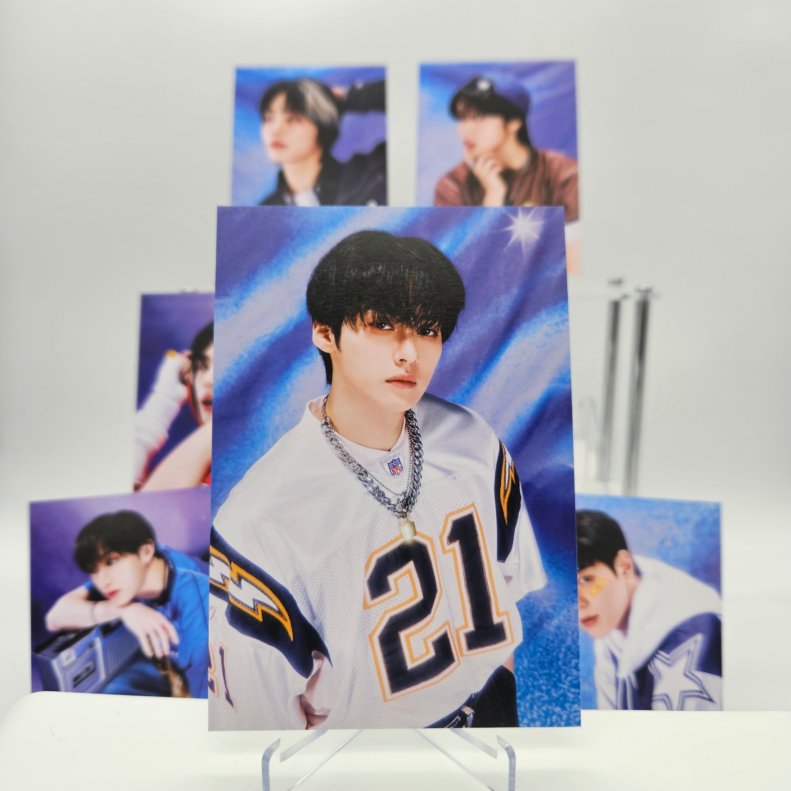 STRAY KIDS - 2025 SEASONS GREETINGS - APPLE MUSIC POB POSTCARD