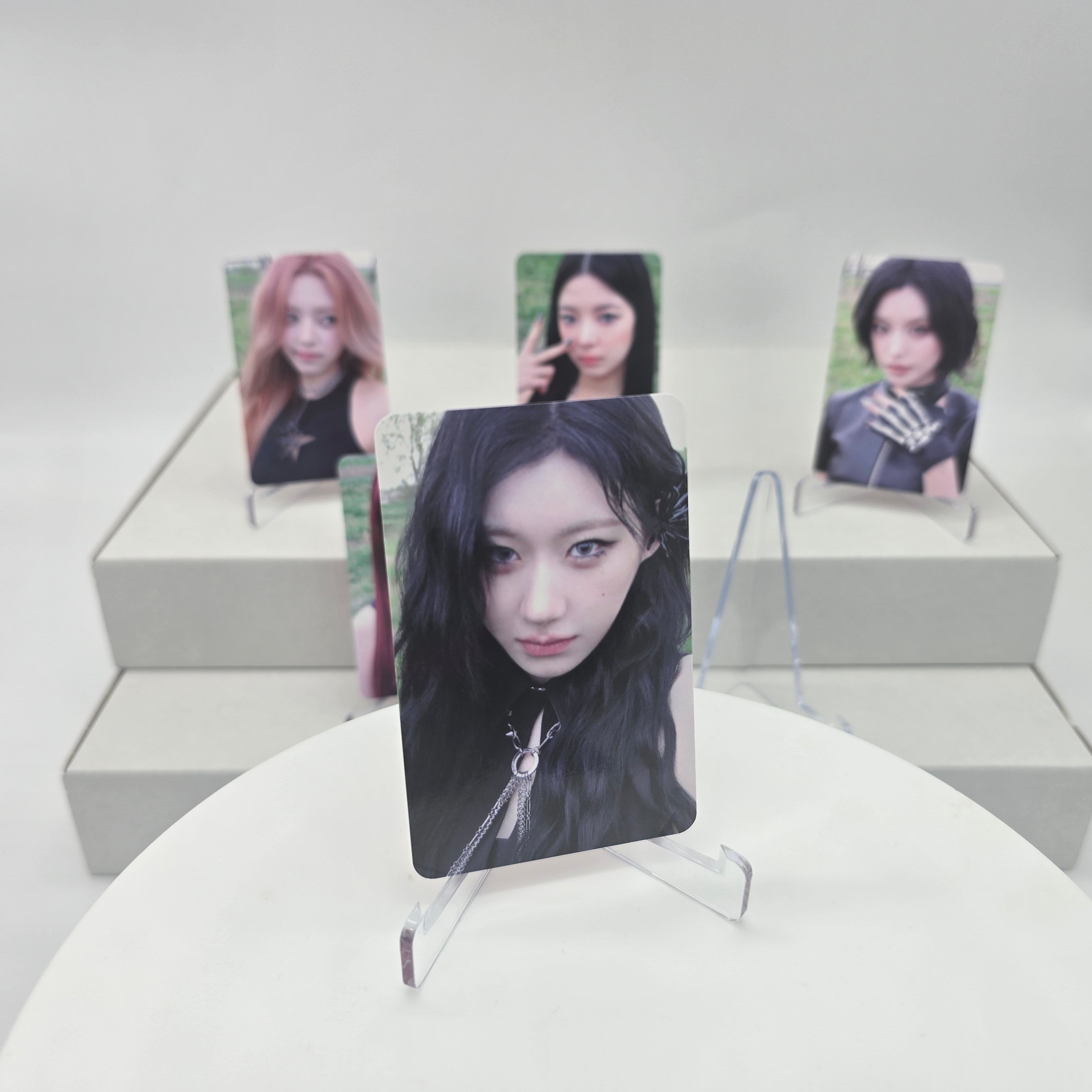 ITZY - GIRLS WILL BE GIRLS - MAKESTAR POB PHOTOCARD