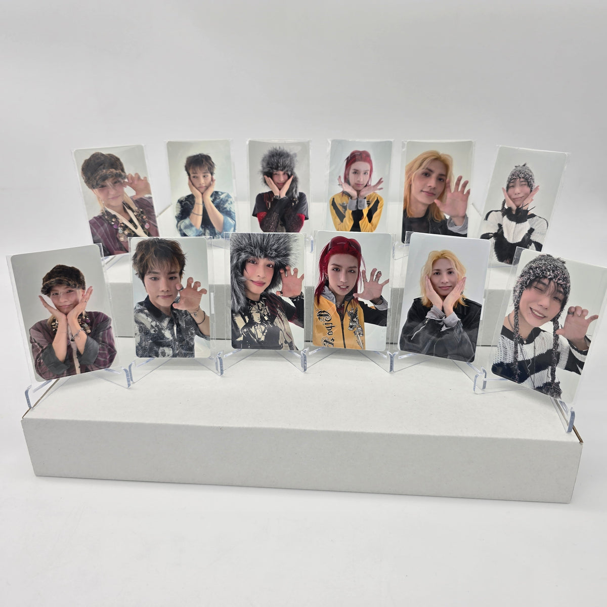 Jyp Merchandise XDINARY HEROES - BEAUTIFUL MIND WORLD TOUR MERCHANDISE - JYP SHOP PHOT ...