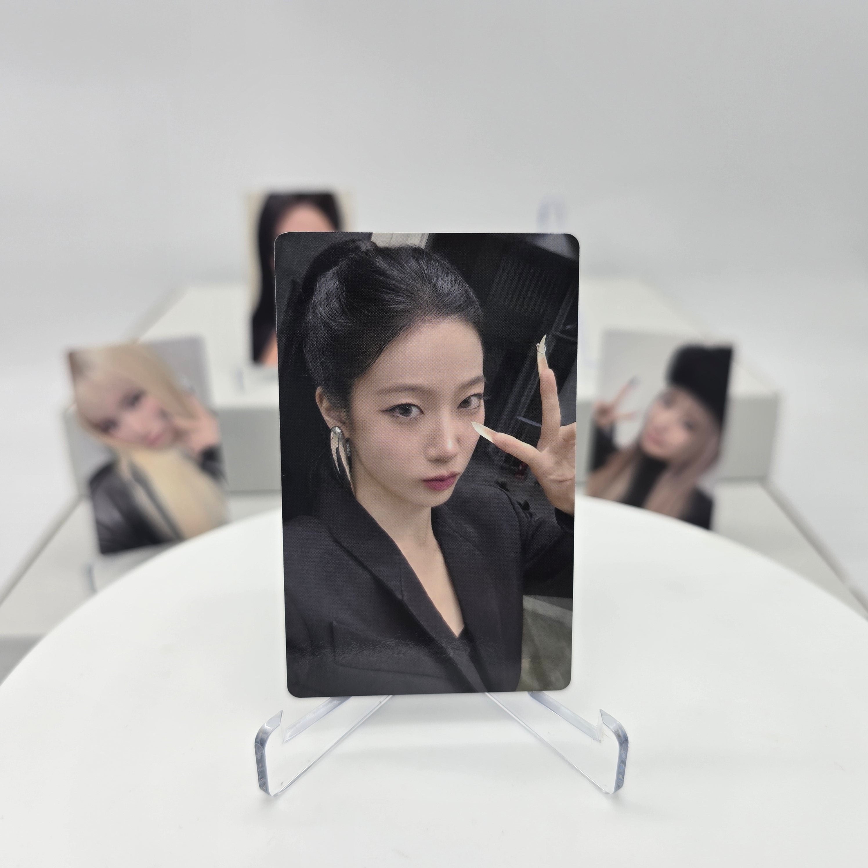 LE SSERAFIM - HOT - WEVERSE POB PHOTOCARD