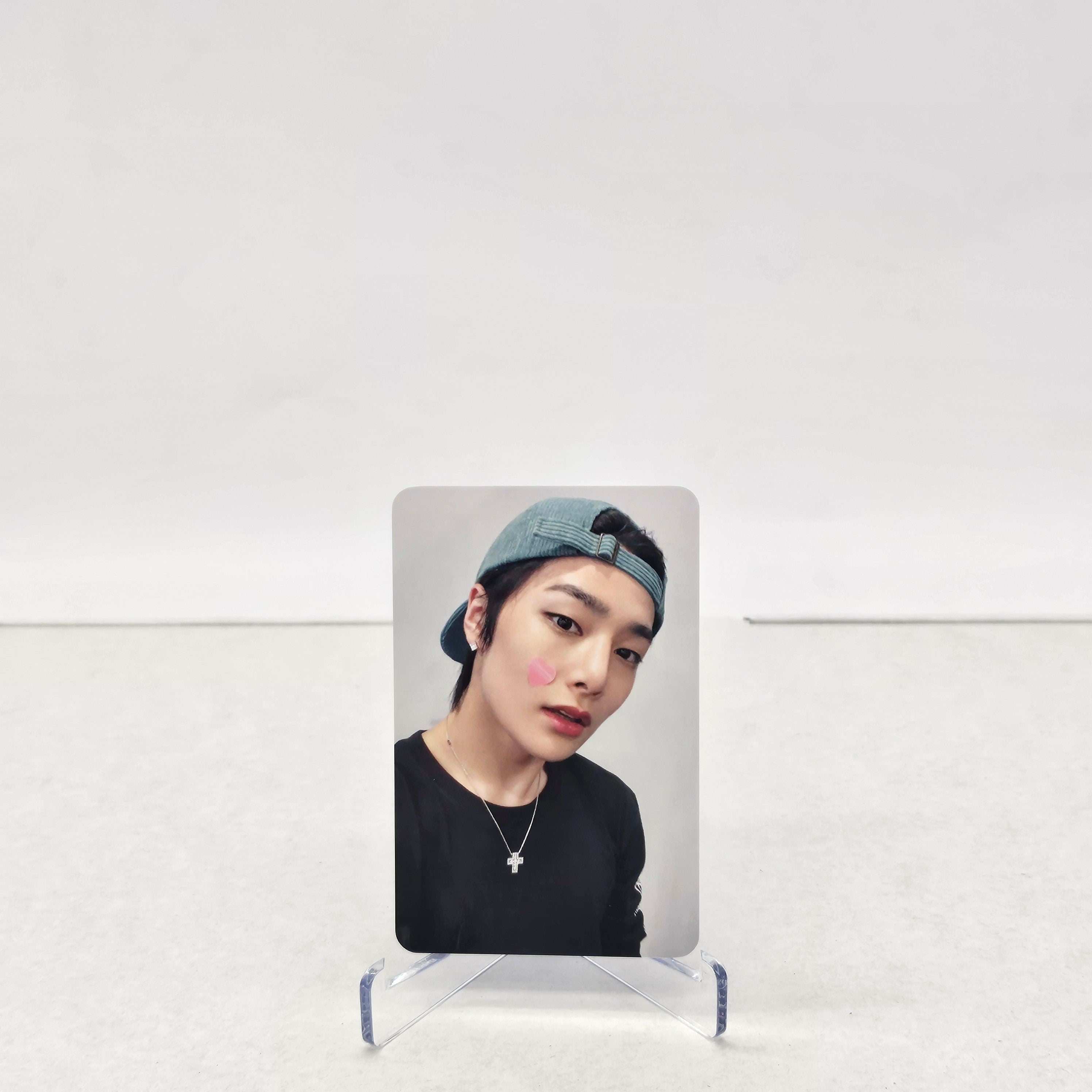 STRAY KIDS - KARMA - SOUNDWAVE POB PHOTOCARD