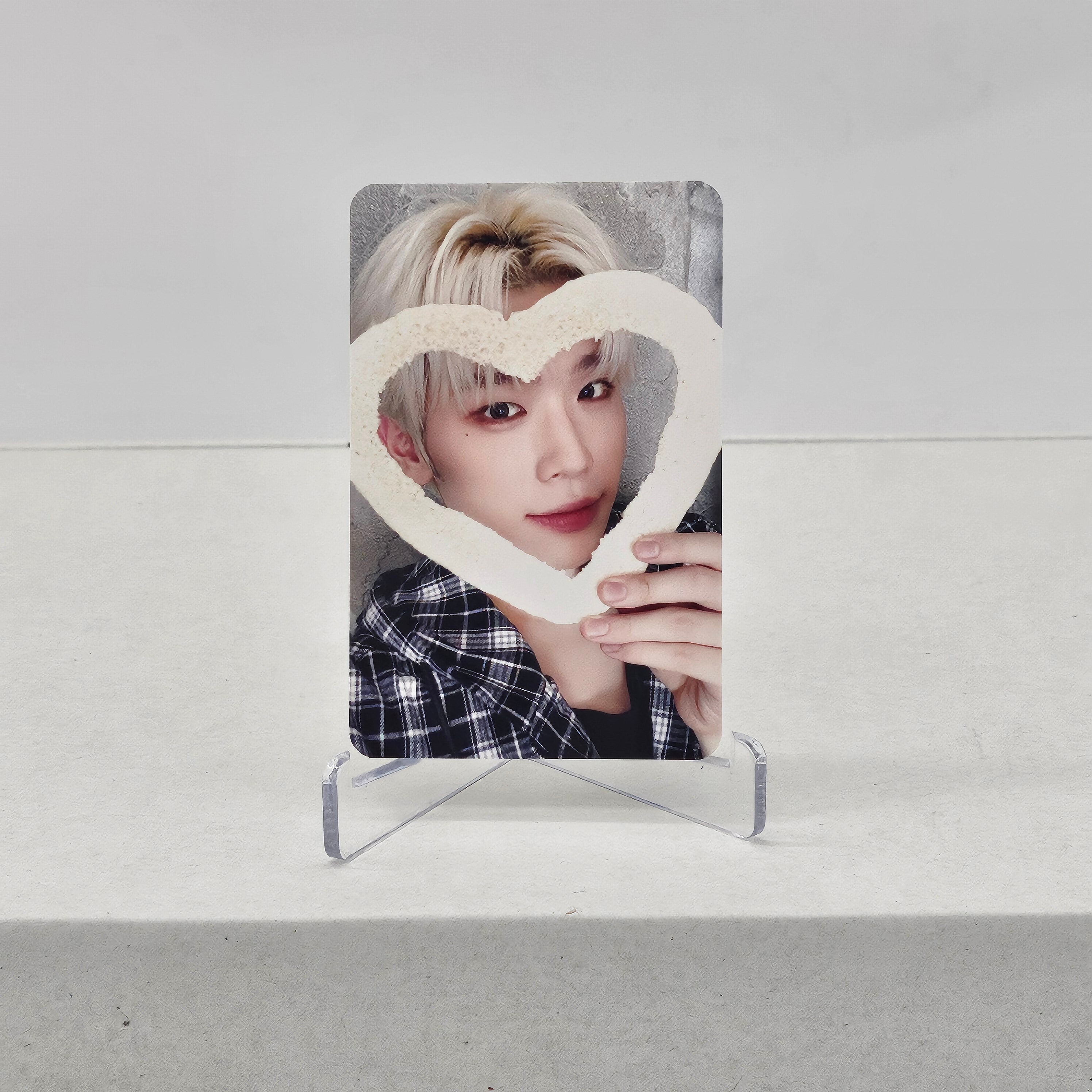 ZEROBASEONE - NEVER SAY NEVER (PHOTOBOOK VER.) - MAKESTAR POB PHOTOCARD