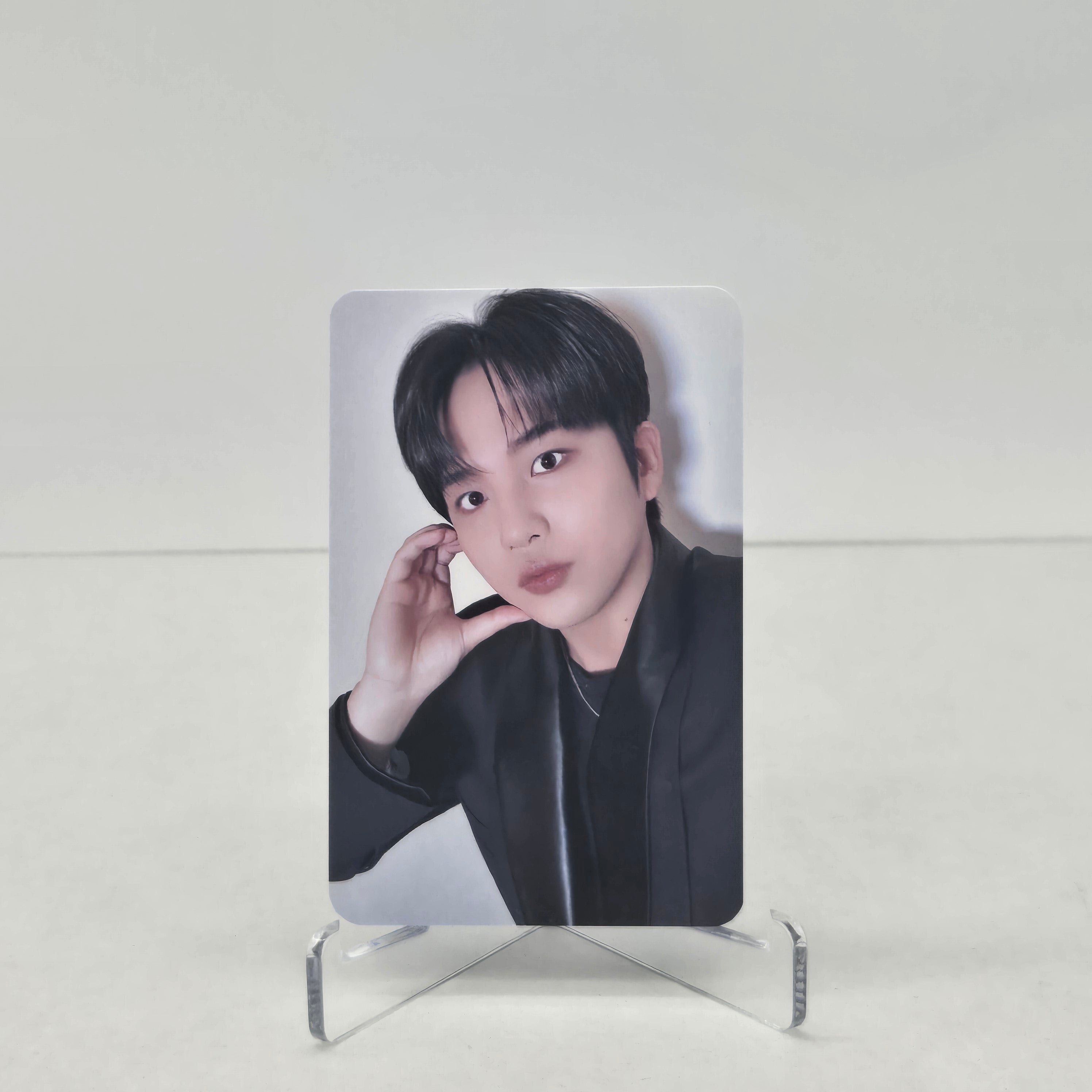 ATEEZ - GOLDEN HOUR : PART.2 - fanplee PHOTOCARD (BLACK BACKSIDE)