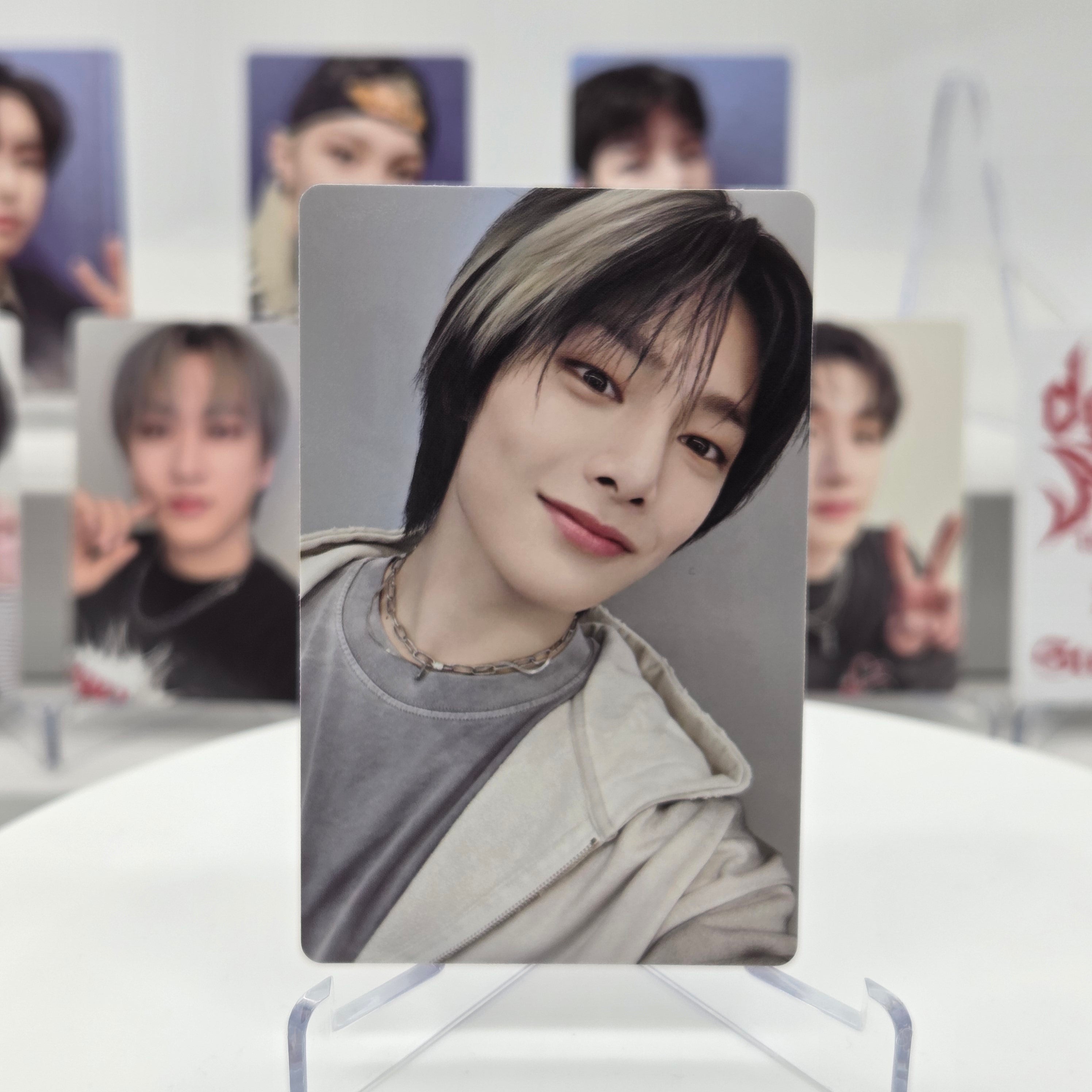 STRAY KIDS - WORLD TOUR [DOMINATE SEOUL] - POB PHOTOCARD