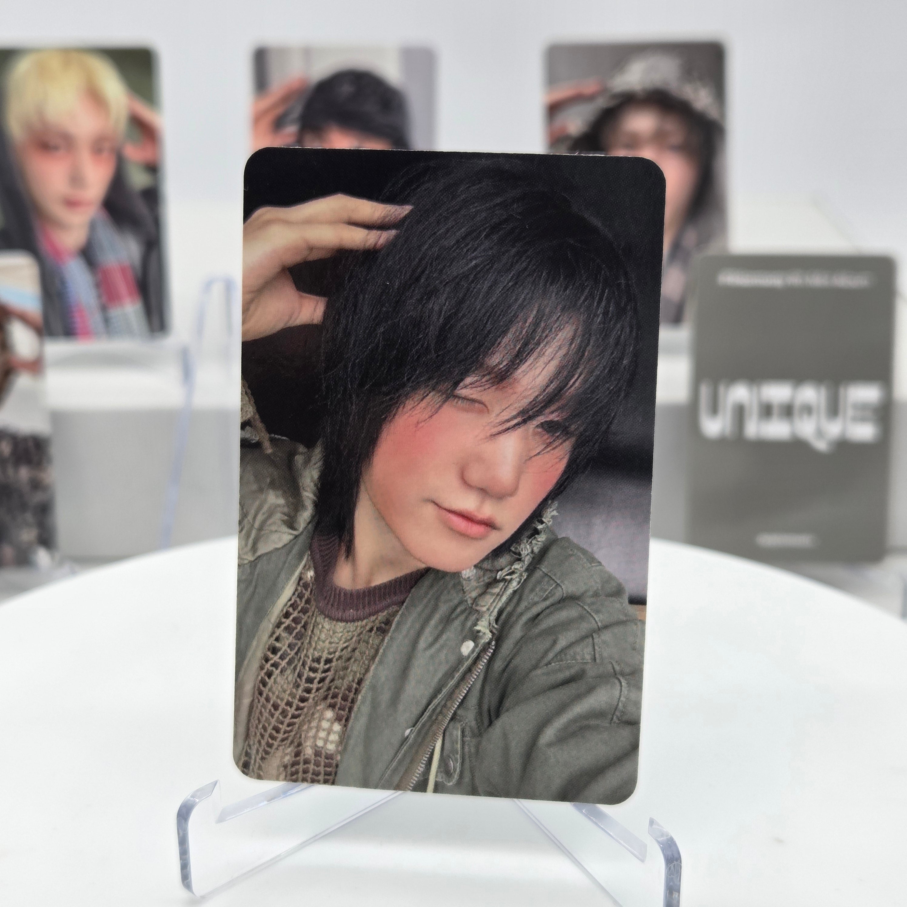 P1HARMONY - UNIQUE - APPLEMUSIC POB PHOTOCARD (PHOTOBOOK VER.)