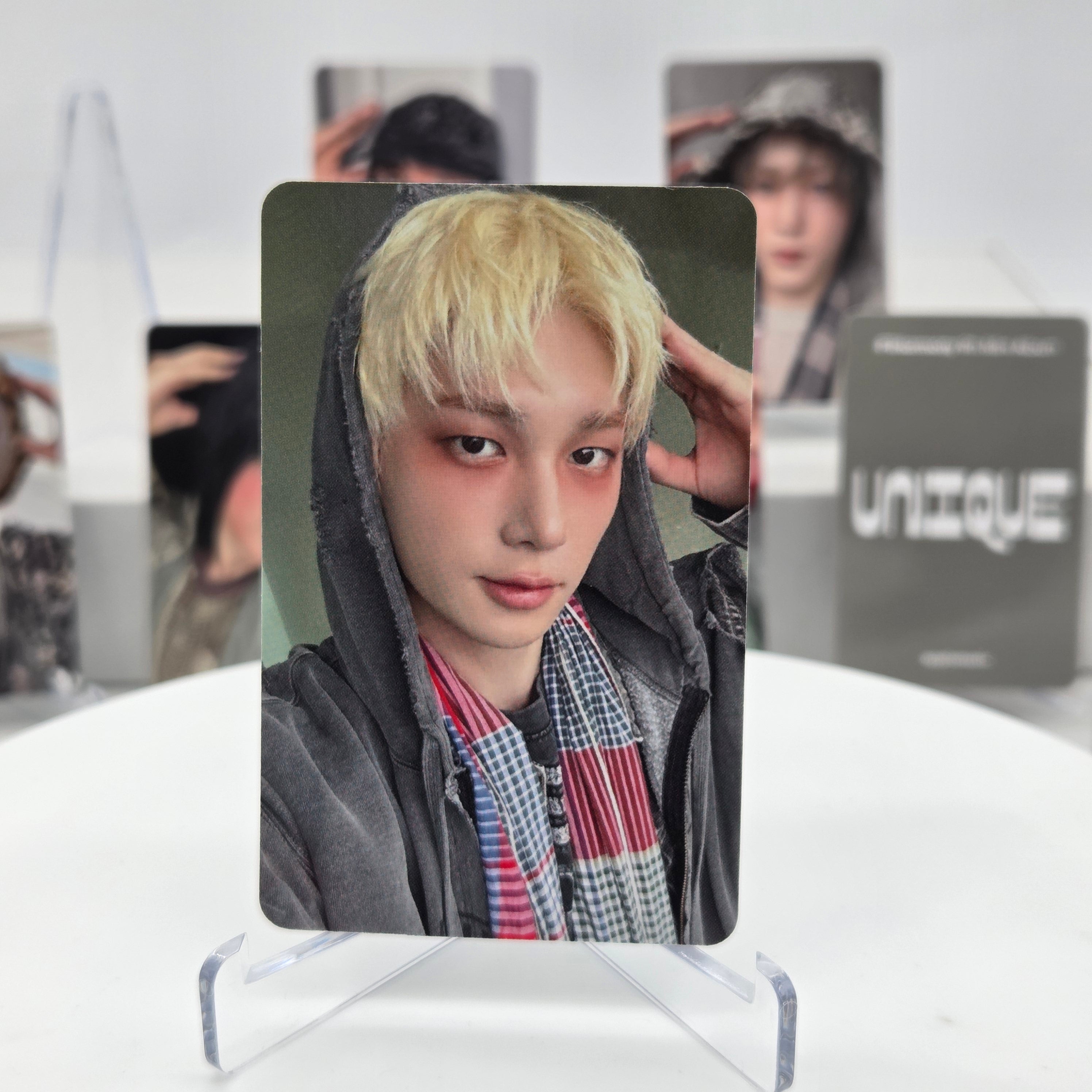 P1HARMONY - UNIQUE - APPLEMUSIC POB PHOTOCARD (PHOTOBOOK VER