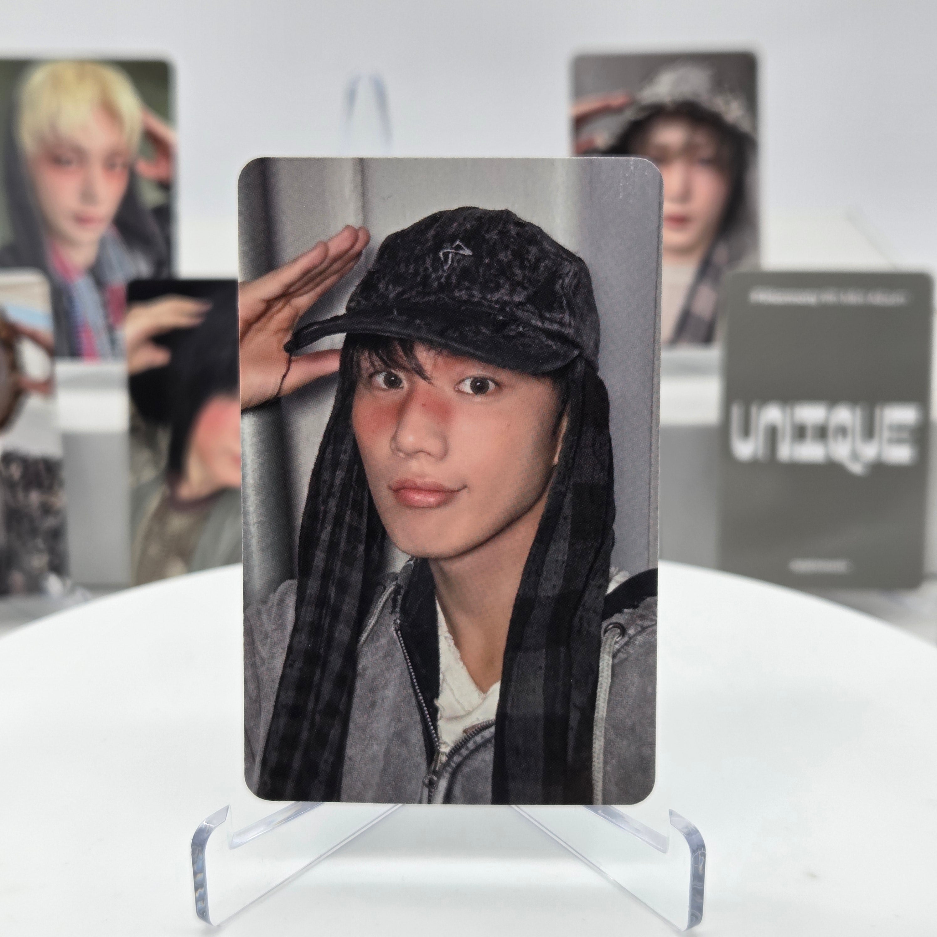 P1HARMONY - UNIQUE - APPLEMUSIC POB PHOTOCARD (PHOTOBOOK VER.)