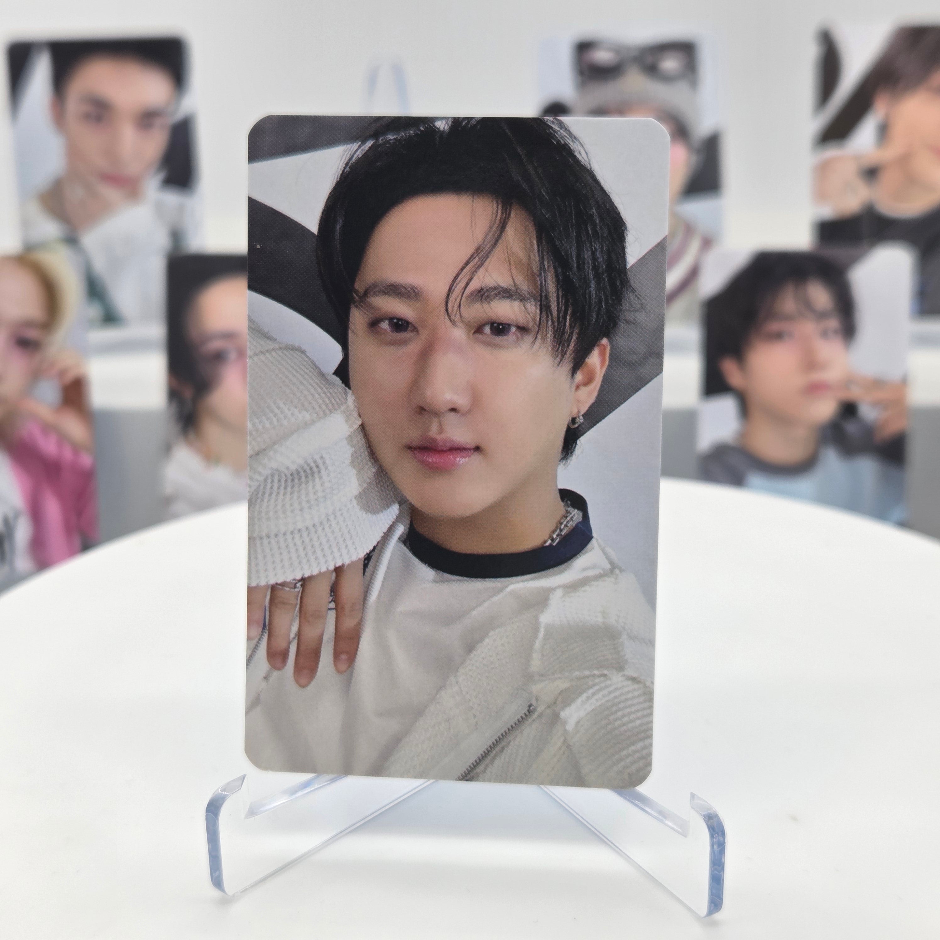 STRAY KIDS - DOMINATE : CELEBRATE - OFFICIAL MD POB PHOTOCARD
