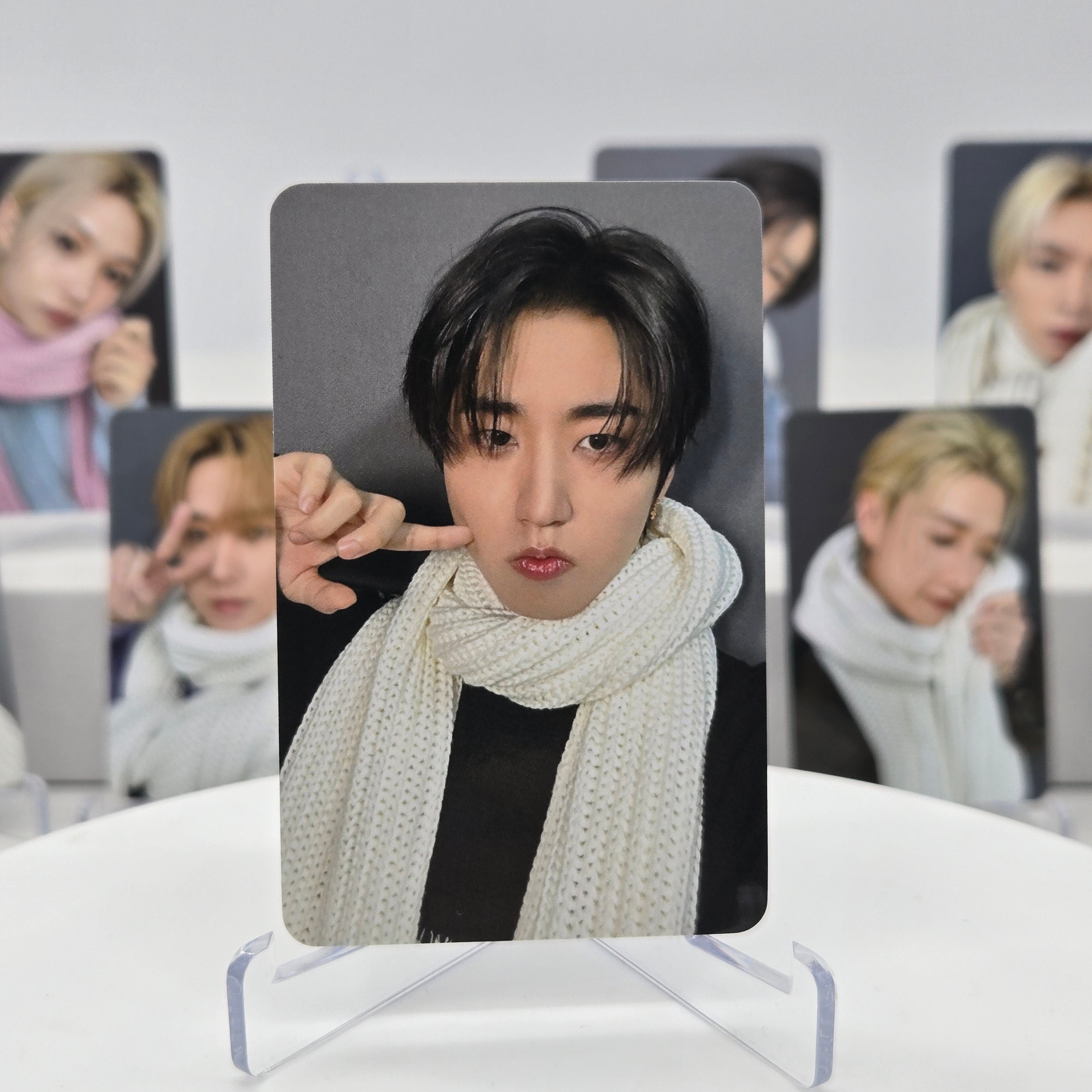 STRAY KIDS - DO IT POP-UP OFFICIAL MD - (SCARF VER.) - POB PHOTOCARD