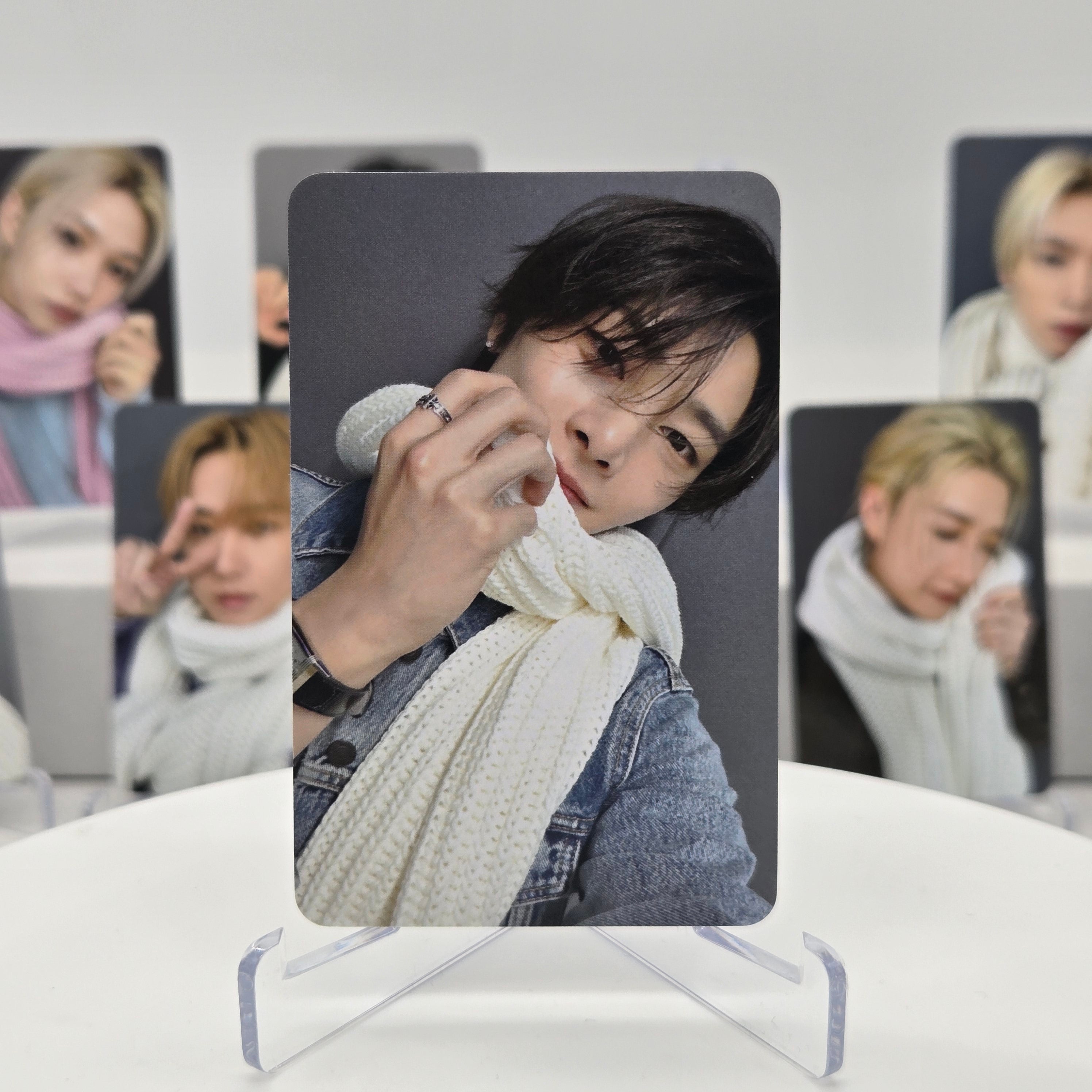 STRAY KIDS - DO IT POP-UP OFFICIAL MD - (SCARF VER.) - POB PHOTOCARD