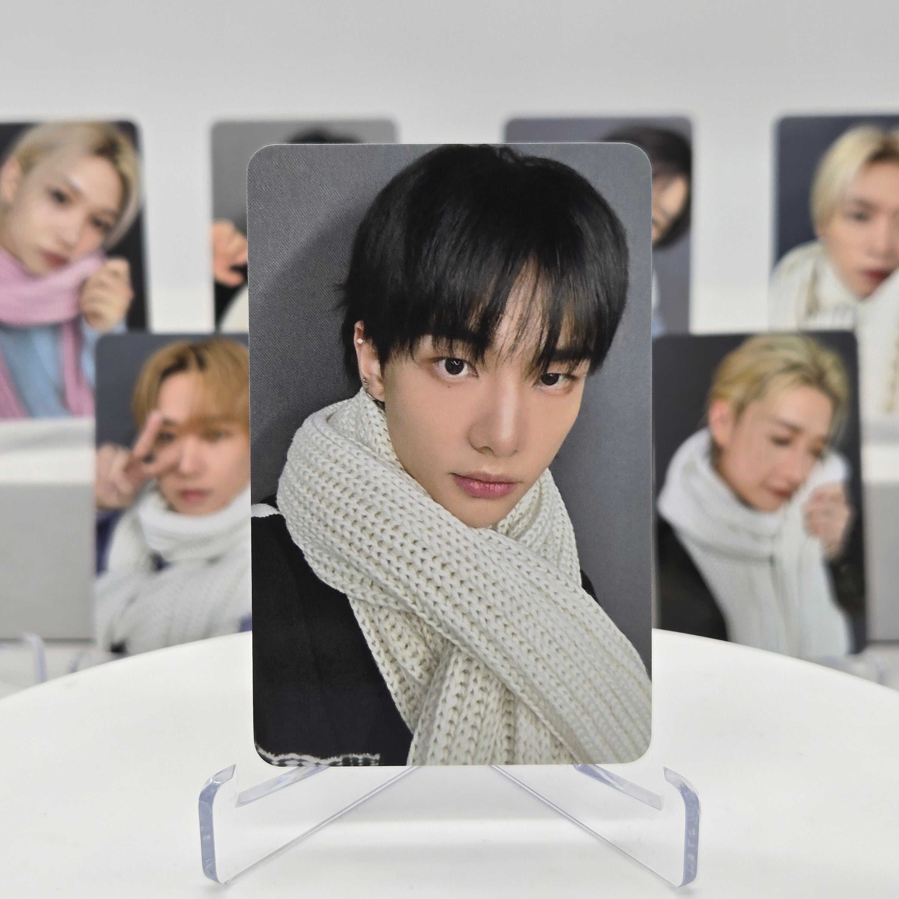 STRAY KIDS - DO IT POP-UP OFFICIAL MD - (SCARF VER.) - POB PHOTOCARD