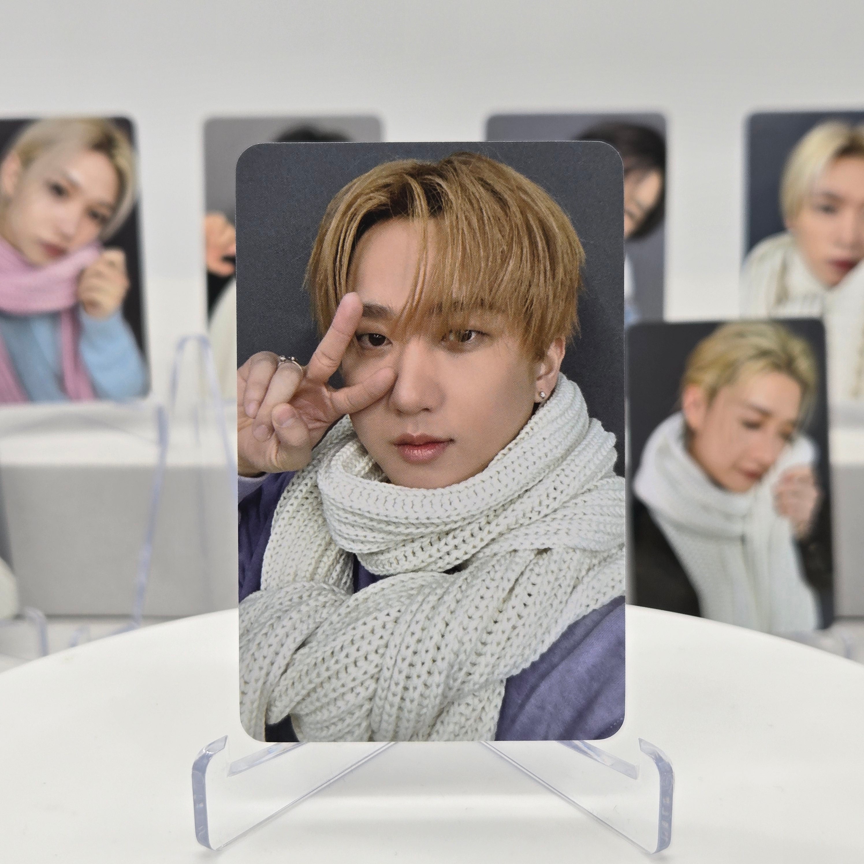 STRAY KIDS - DO IT POP-UP OFFICIAL MD - (SCARF VER.) - POB PHOTOCARD