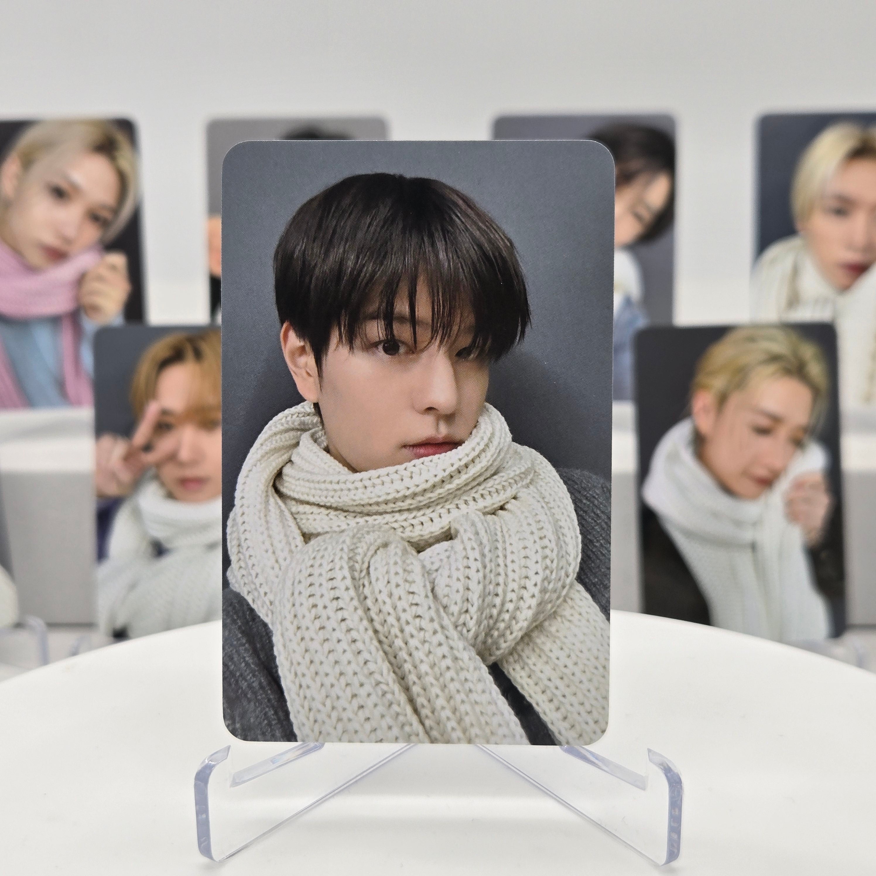 STRAY KIDS - DO IT POP-UP OFFICIAL MD - (SCARF VER.) - POB PHOTOCARD