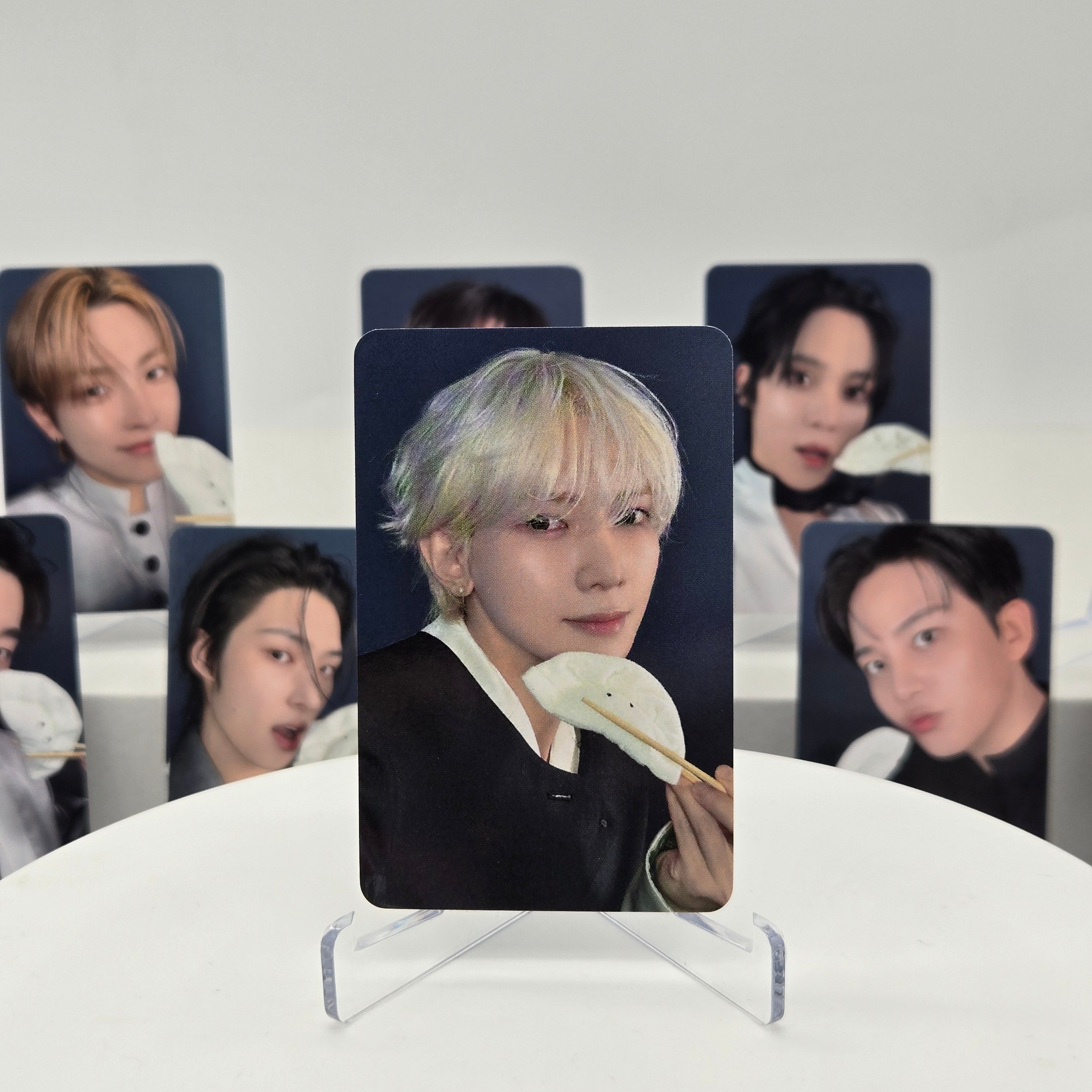 ATEEZ - GOLDEN HOUR : PART.4 - HELLOLIVE POB PHOTOCARD (STANDARD VER.)