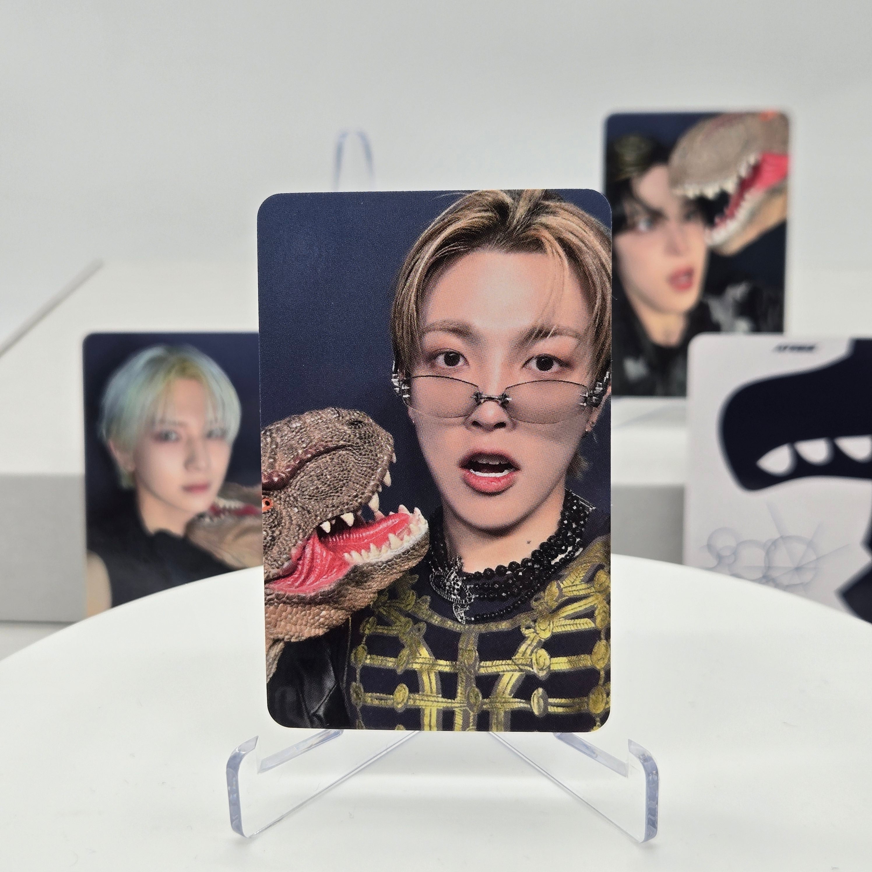 ATEEZ - GOLDEN HOUR : PART.4 - HELLOLIVE POB PHOTOCARD (DIGIPACK VER.)