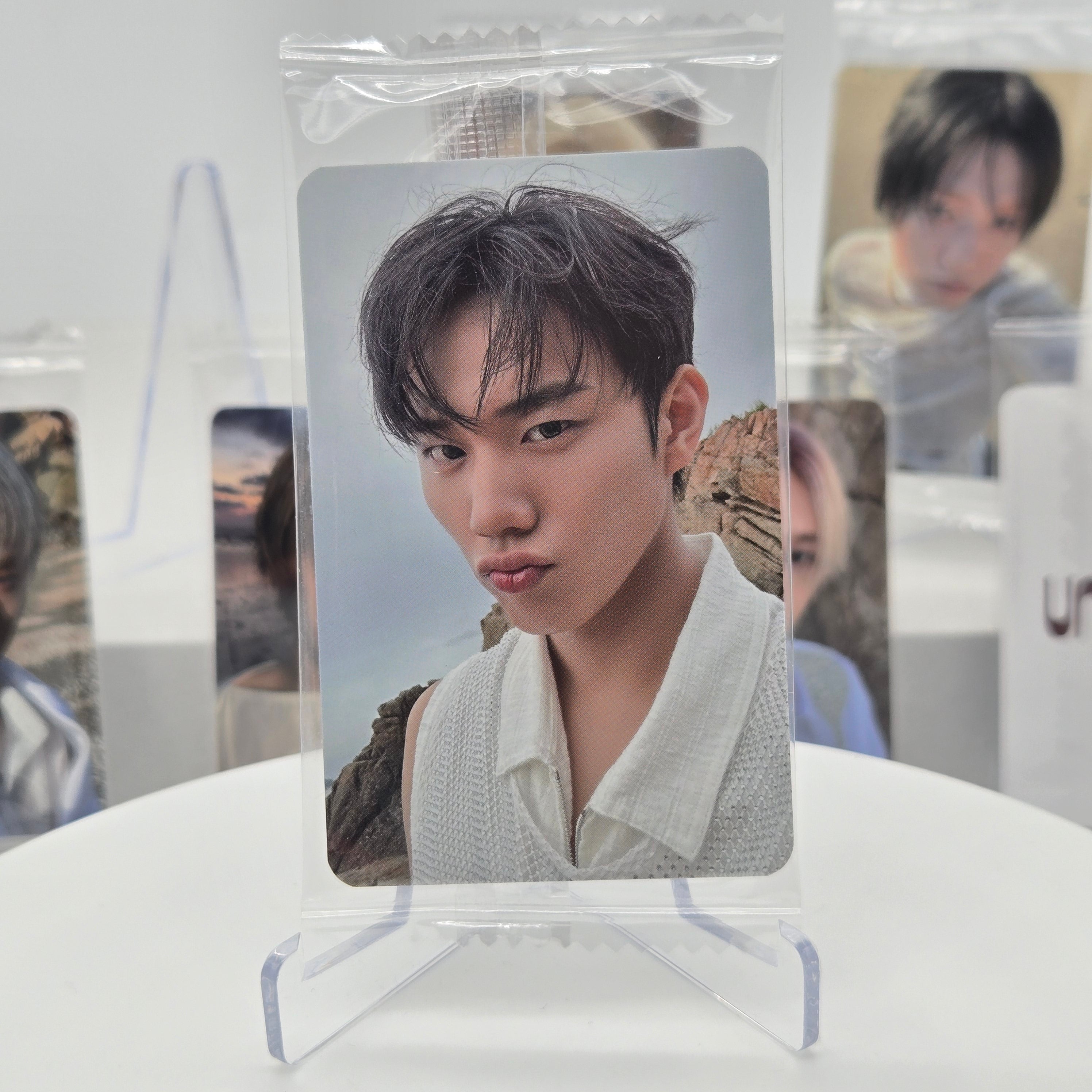 P1HARMONY - UNIQUE - KTOWN4U POB PHOTOCARD (LIGHT KEYRING Ver.)