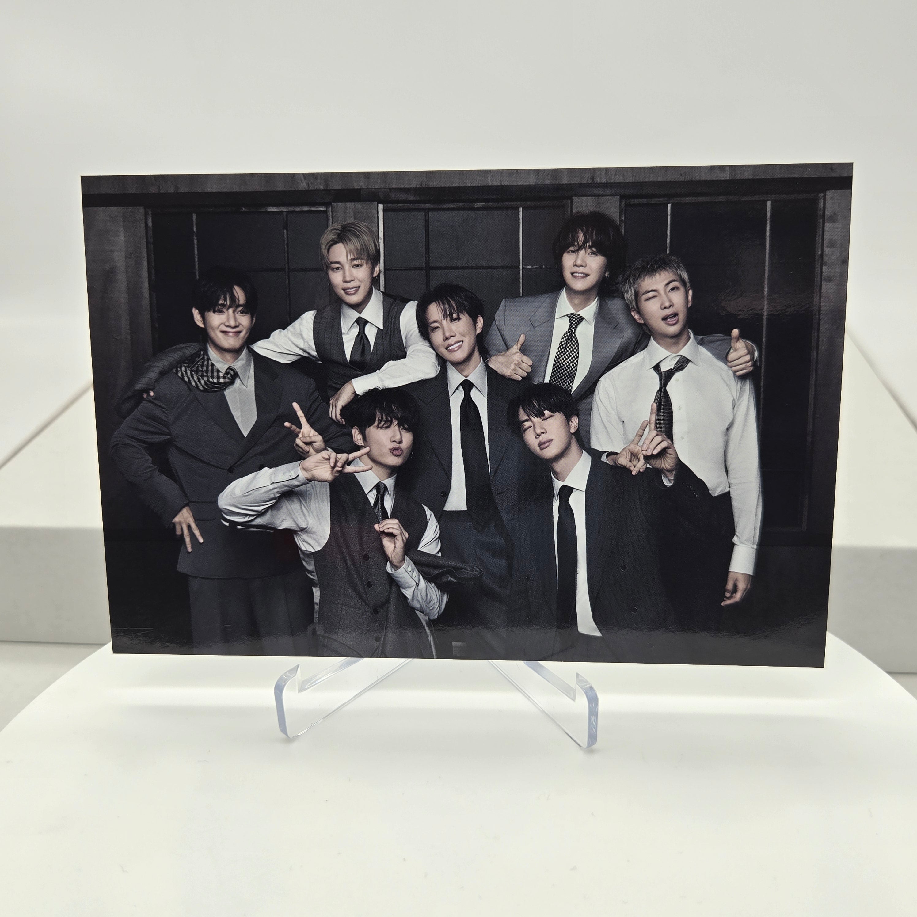BTS - ARIRANG - WEVERSE POB GROUP PHOTO