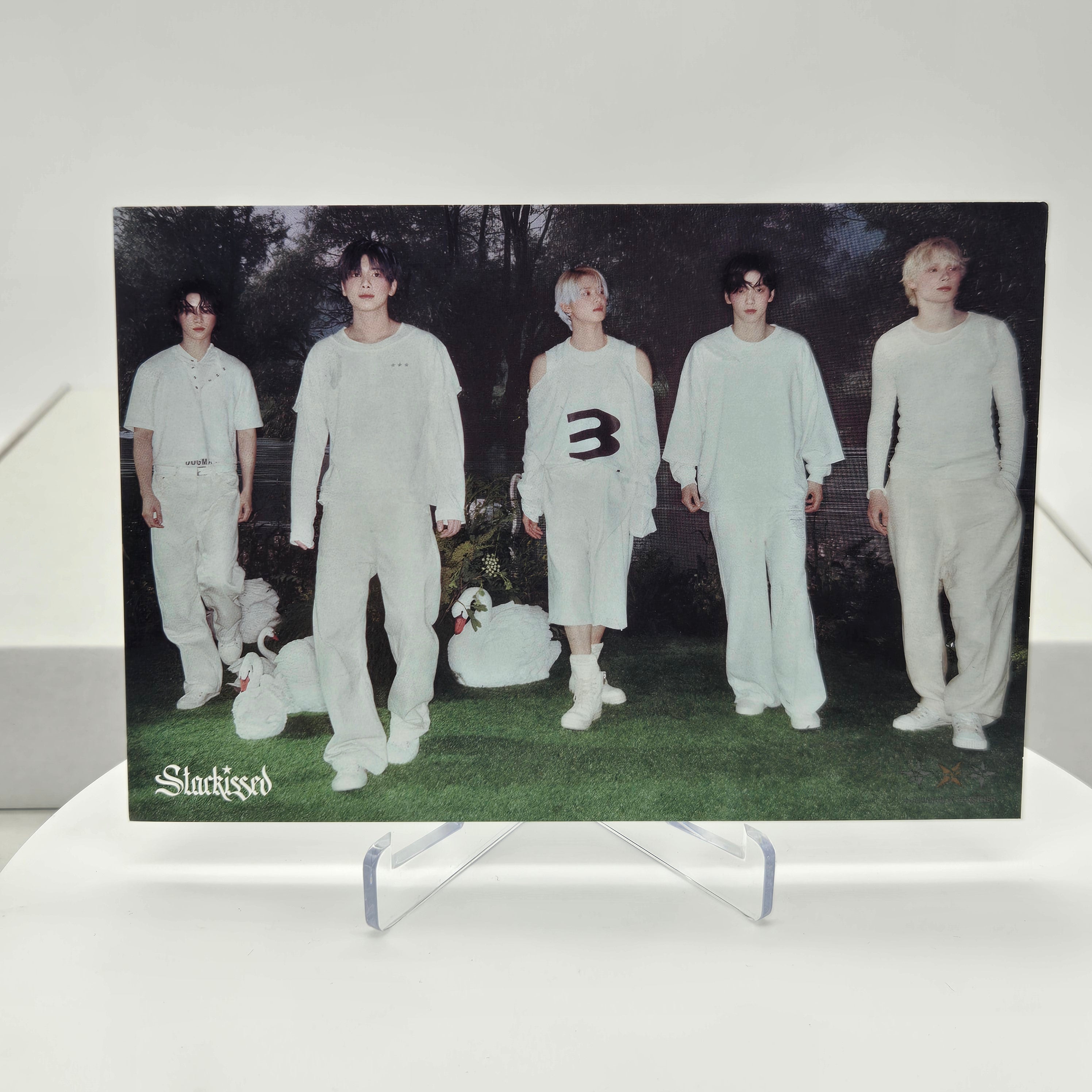 TOMORROW X TOGETHER (TXT) - STARKISSED (3RD JAPAN ALBUM) - POB GROUP PHOTO POSTCARD