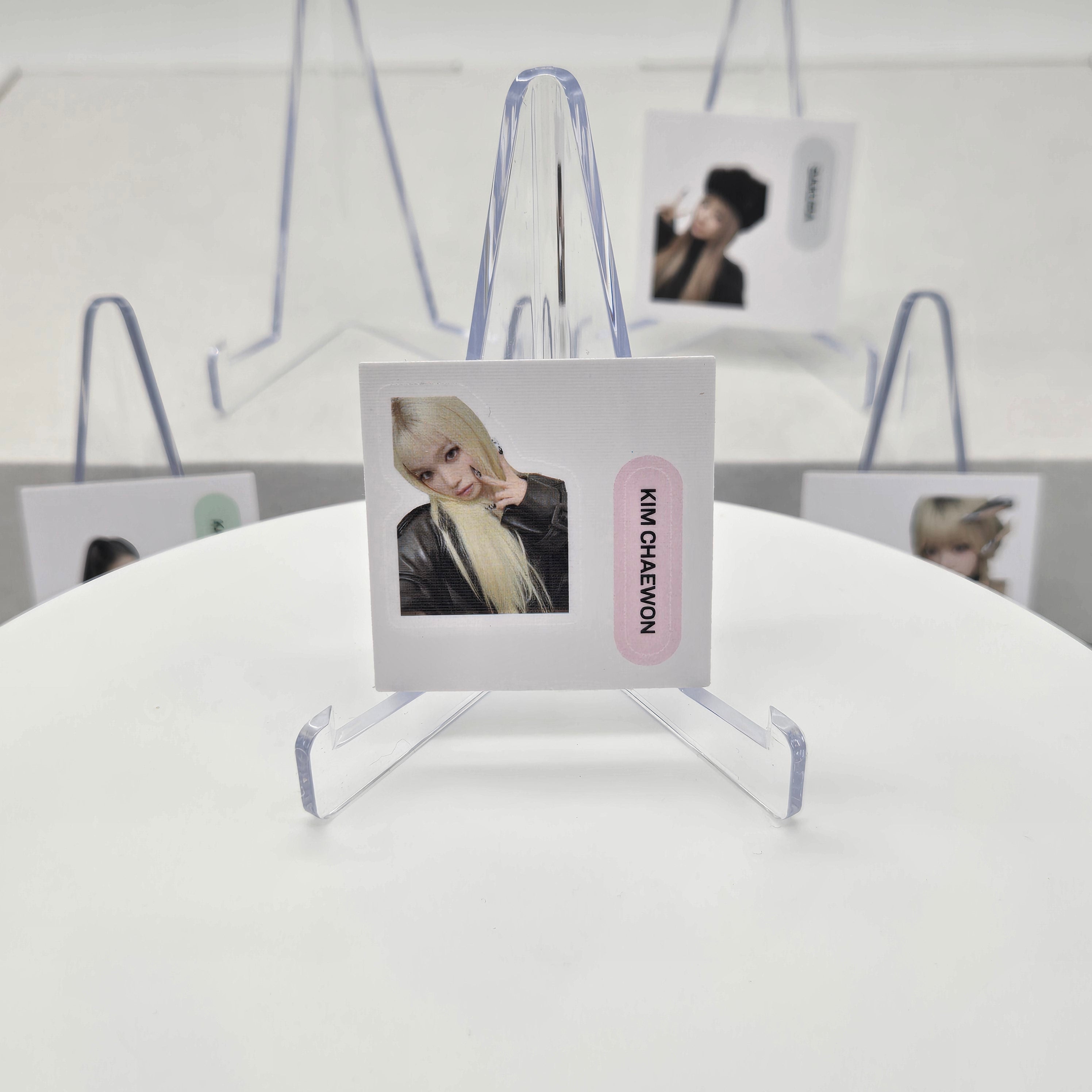 LE SSERAFIM - HOT - WEVERSE PHOTO SEAL STICKER