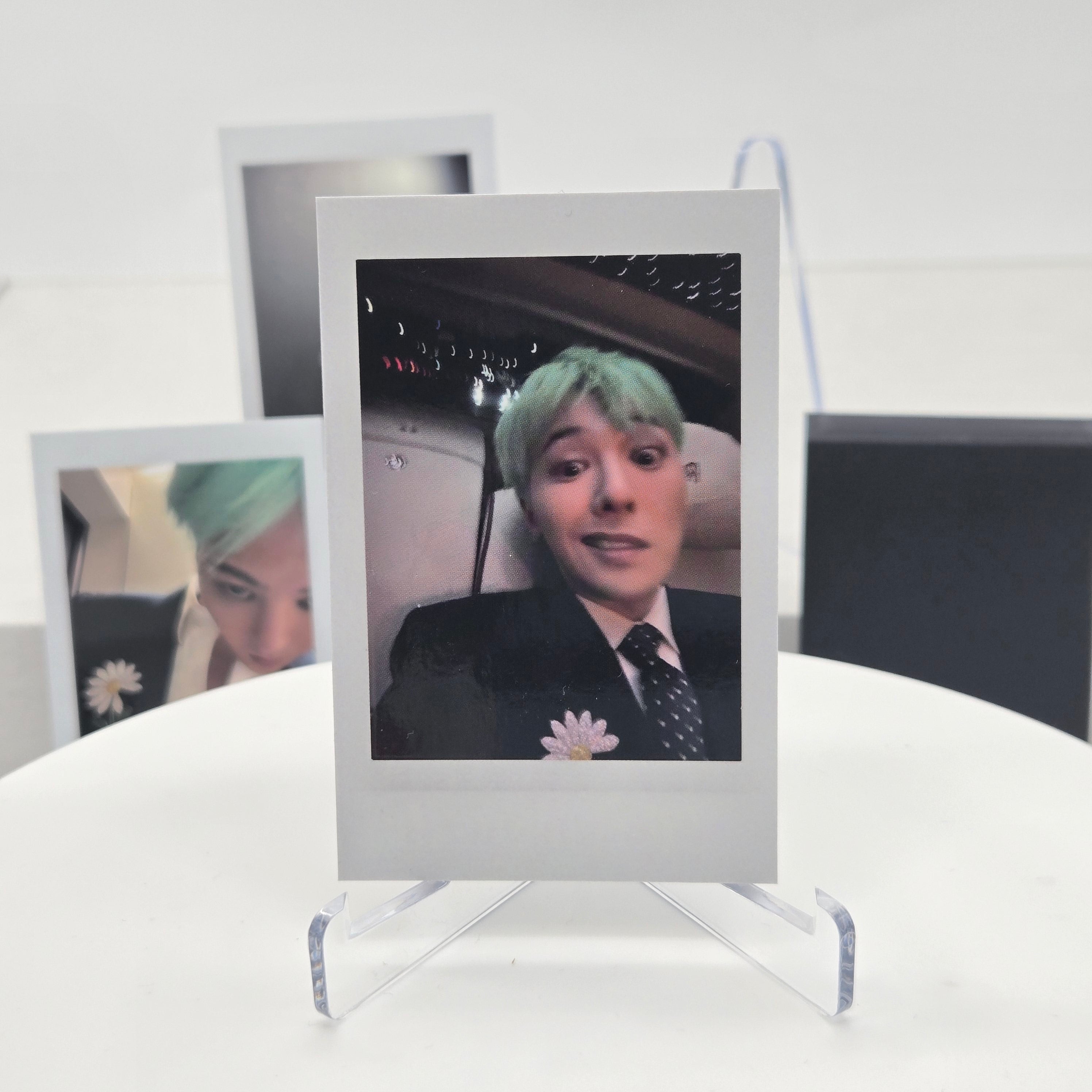 G-DRAGON - ÜBERMENSCH 2025 WORLD TOUR OFFICIAL MD EVENT POLAROID