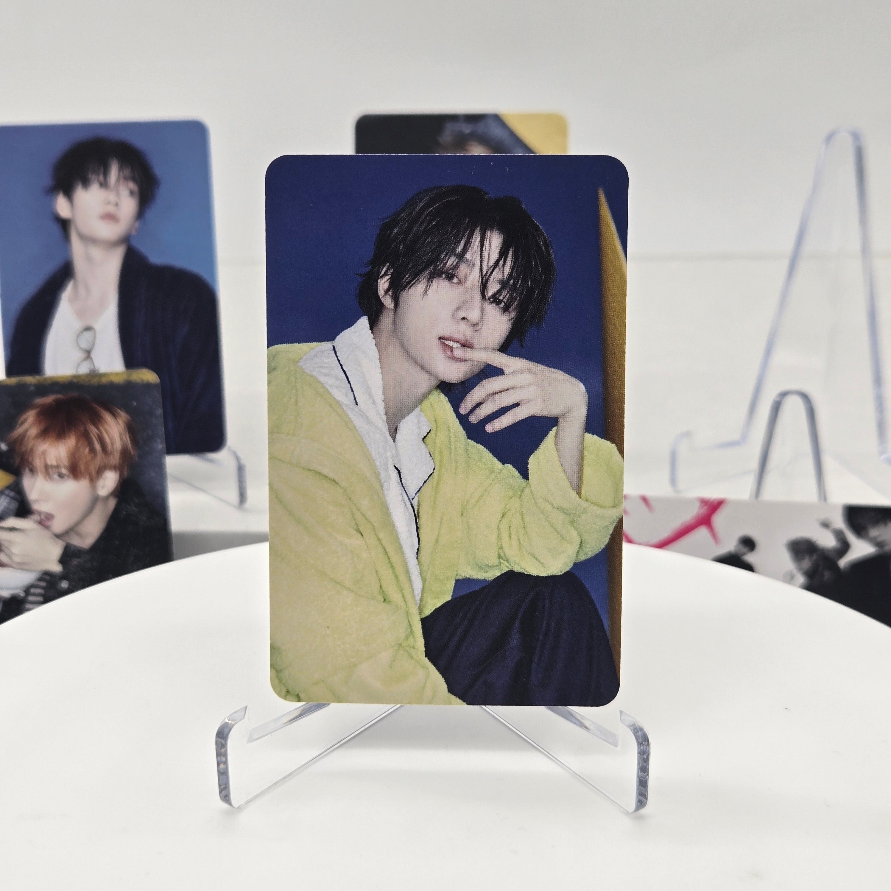 TOMORROW X TOGETHER (TXT) - 7TH YEAR : A MOMENT OF STILLNESS IN THE THORNS - APPLEMUSIC POB PHOTOCARD (THORN VER.)