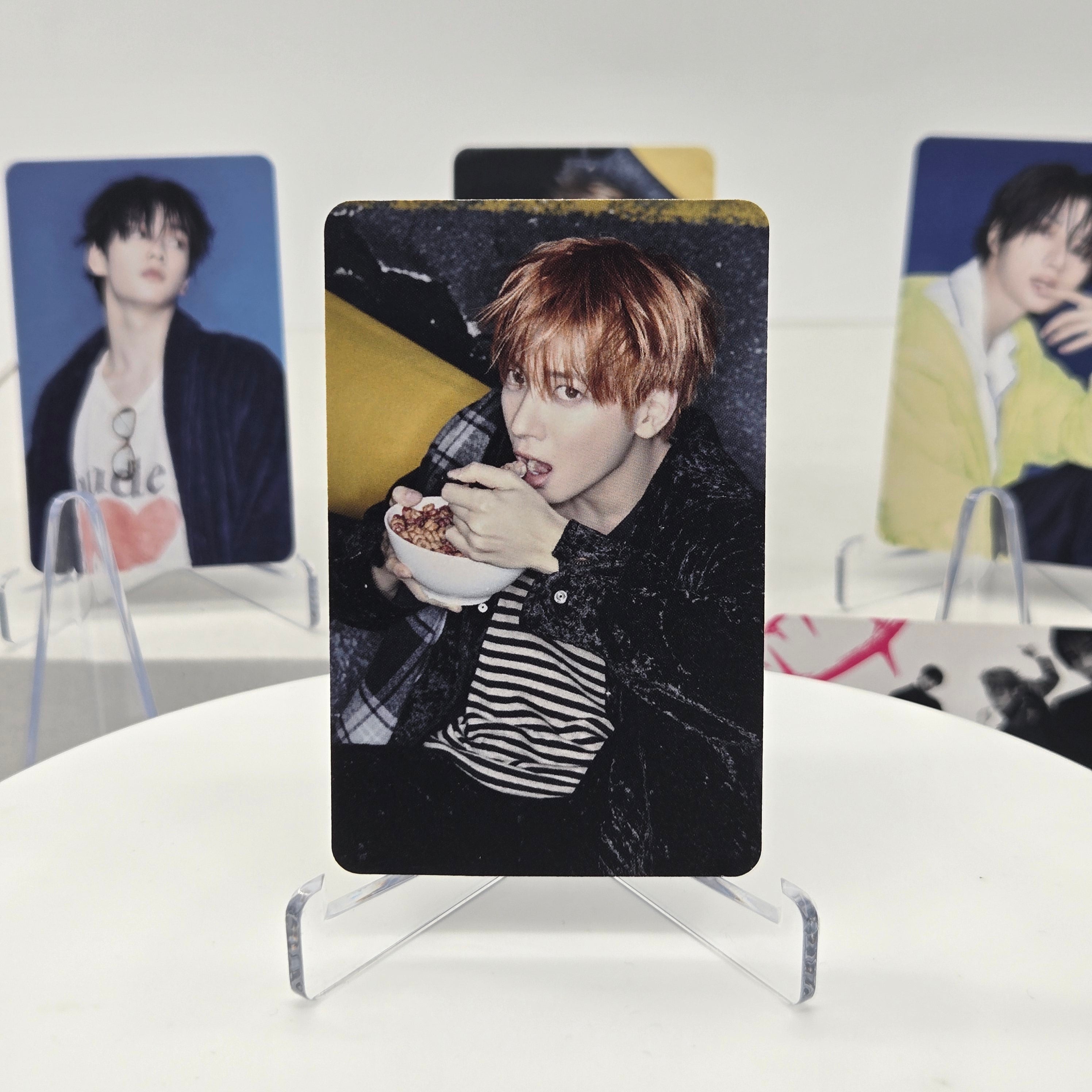 TOMORROW X TOGETHER (TXT) - 7TH YEAR : A MOMENT OF STILLNESS IN THE THORNS - APPLEMUSIC POB PHOTOCARD (THORN VER.)