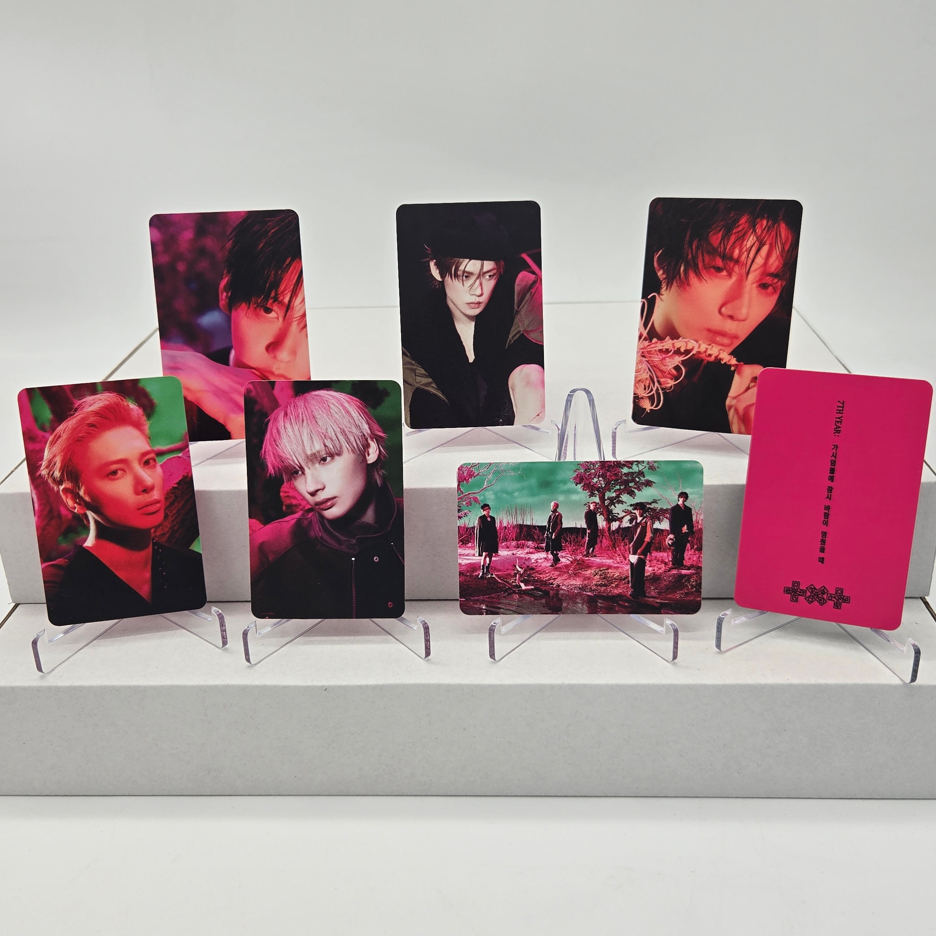 TOMORROW X TOGETHER (TXT) - 7TH YEAR : A MOMENT OF STILLNESS IN THE THORNS - APPLEMUSIC POB PHOTOCARD (STANDARD VER.)