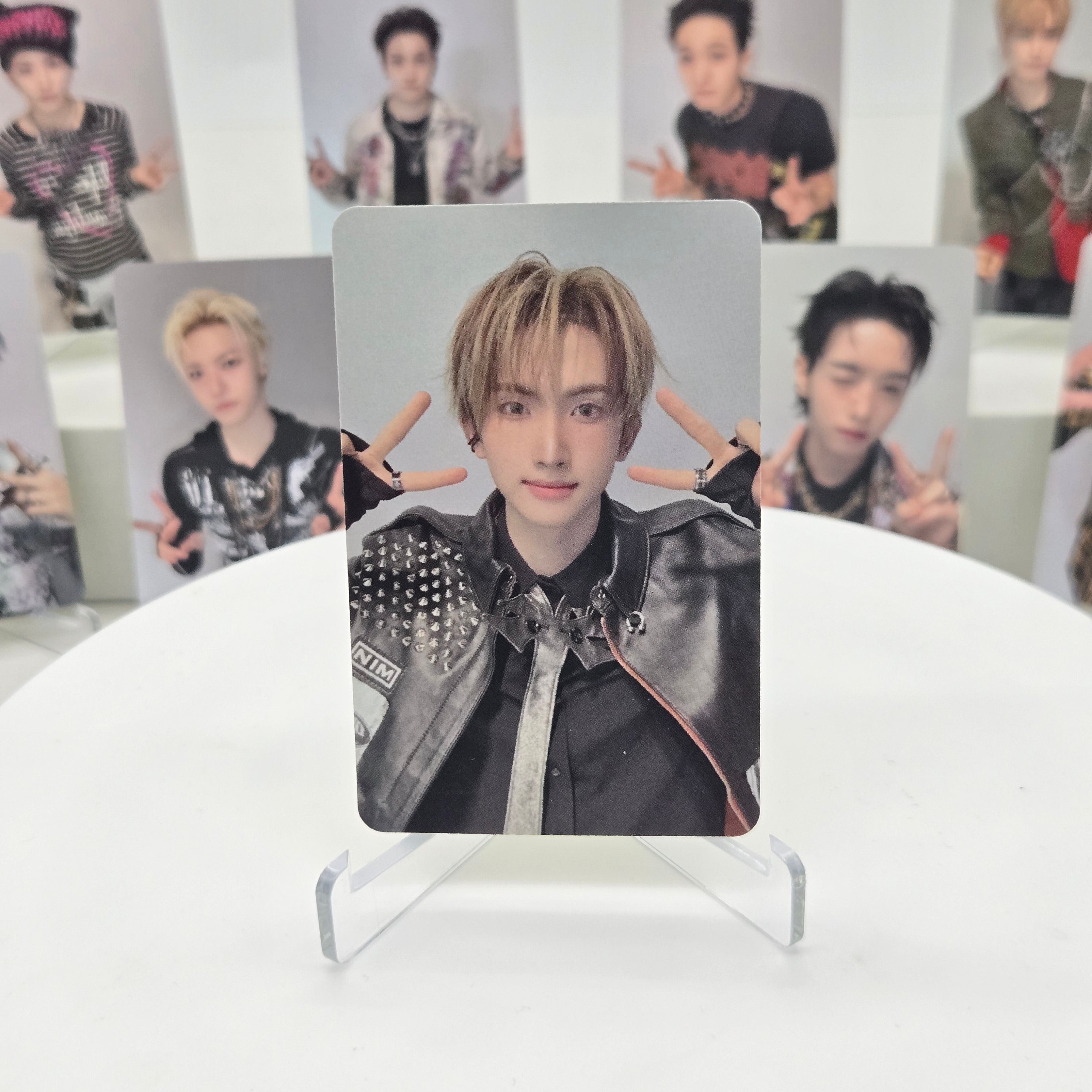 XIKERS - 7TH MINI ALBUM [ROUTE ZERO : THE ORA] - APPLE MUSIC POB PHOTOCARD