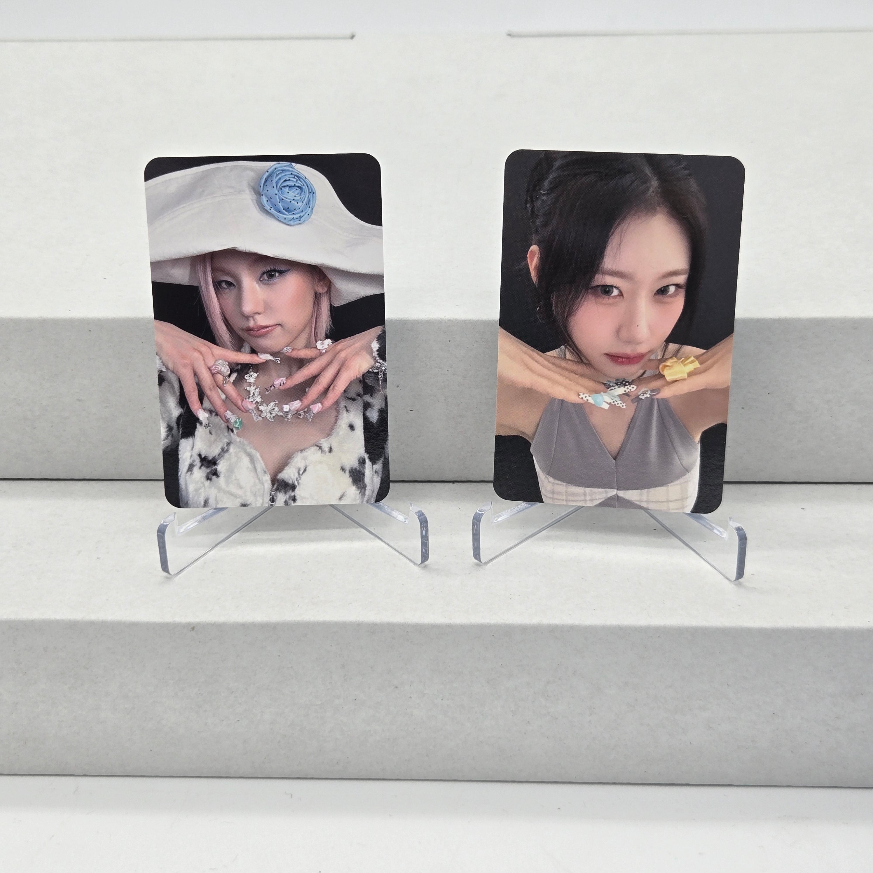 ITZY - [MOTTO] - WITHMUU POB PHOTOCARD (MEMBER VER.)