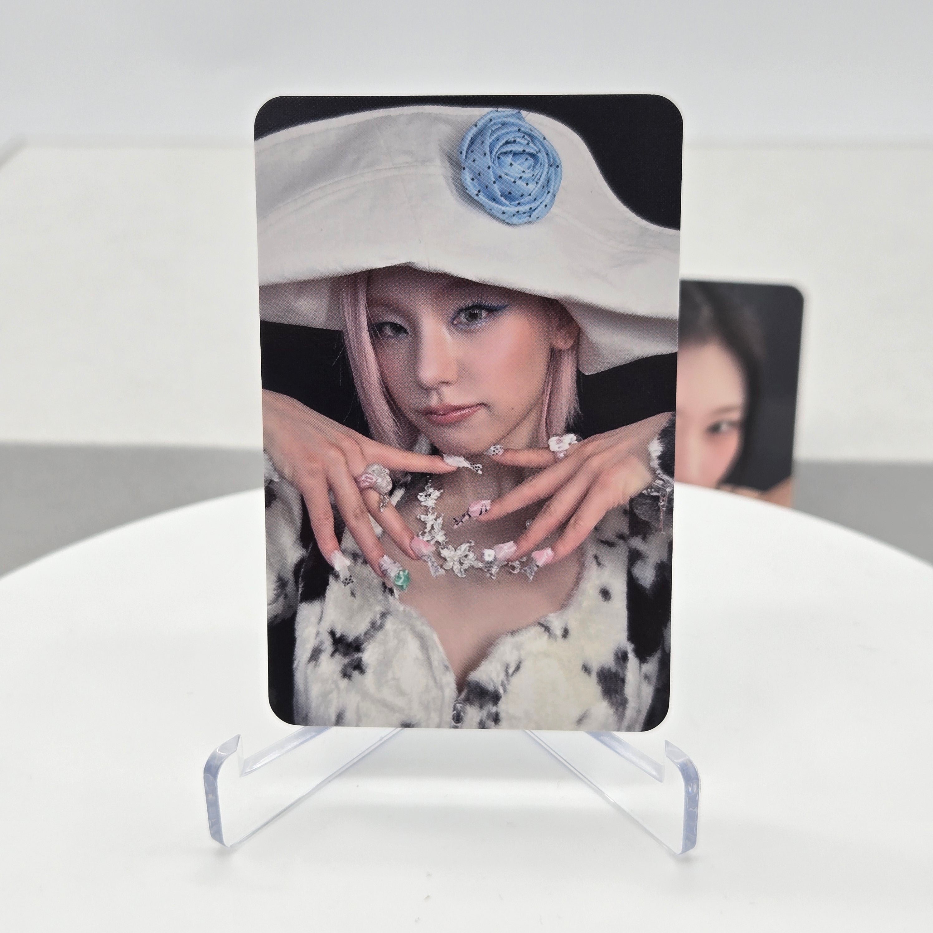 ITZY - [MOTTO] - WITHMUU POB PHOTOCARD (MEMBER VER.)