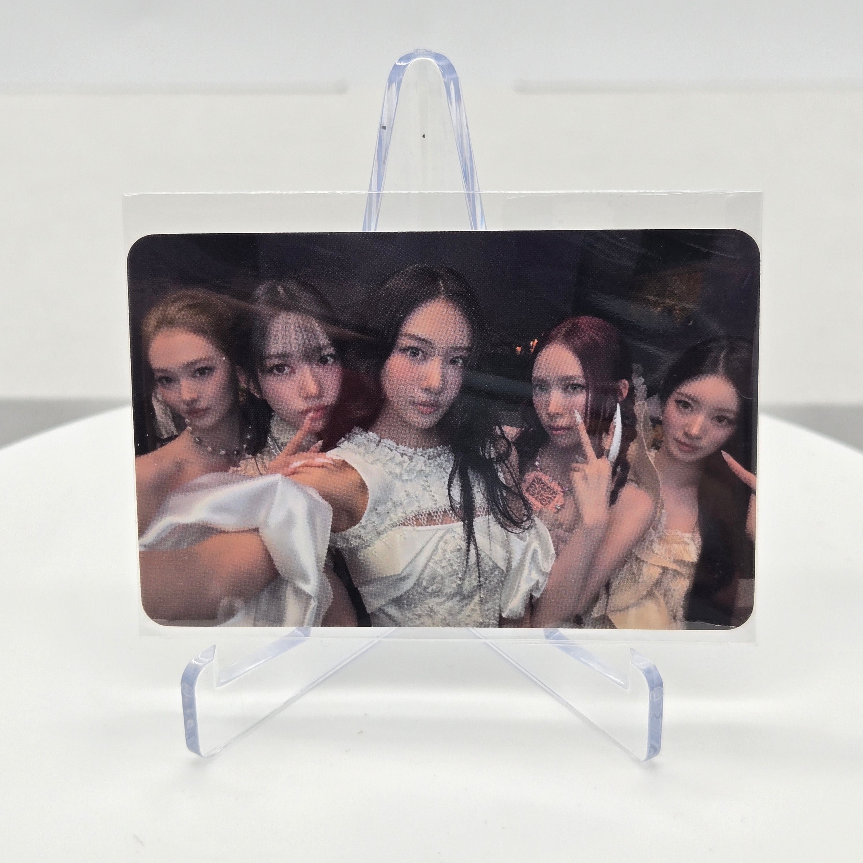 MEOVV - THE 2nd EP ALBUM [BITE NOW] - YG SELECT POB GROUP PHOTOCARD (KITTY PLUSH VER.)