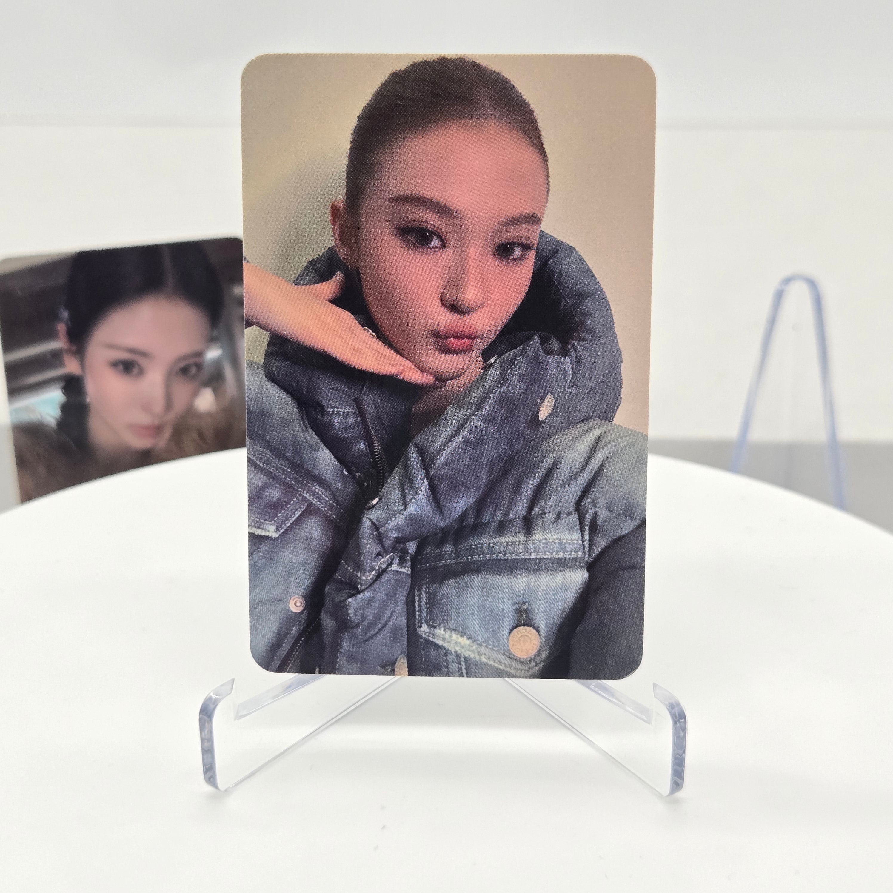 MEOVV - THE 2nd EP ALBUM [BITE NOW] - YG SELECT POB (PHOTOBOOK VER.)
