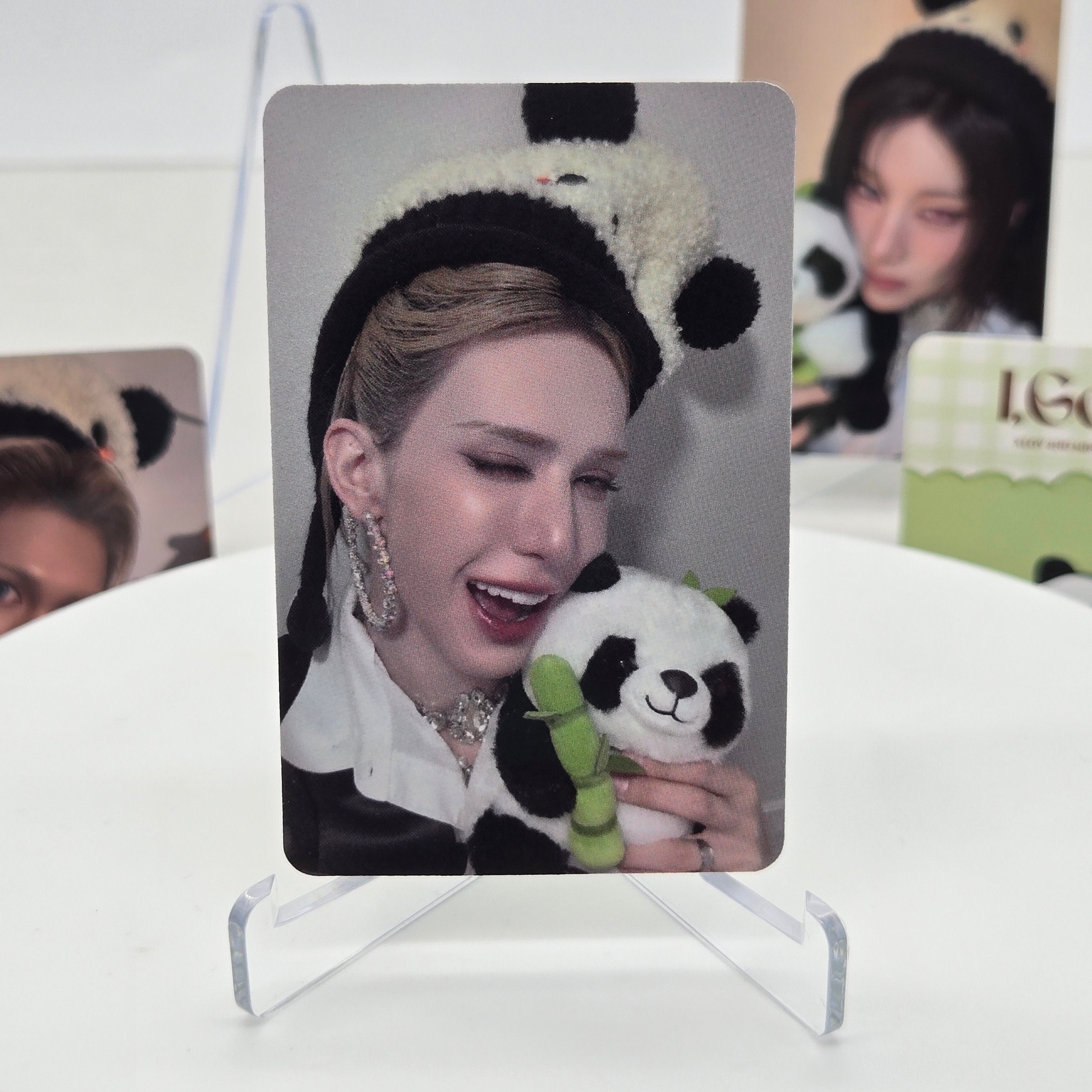 XLOV - 2ND MINI ALBUM [I,GOD] - APPLEMUSIC POB PHOTOCARD (LOVE BAO VER.)