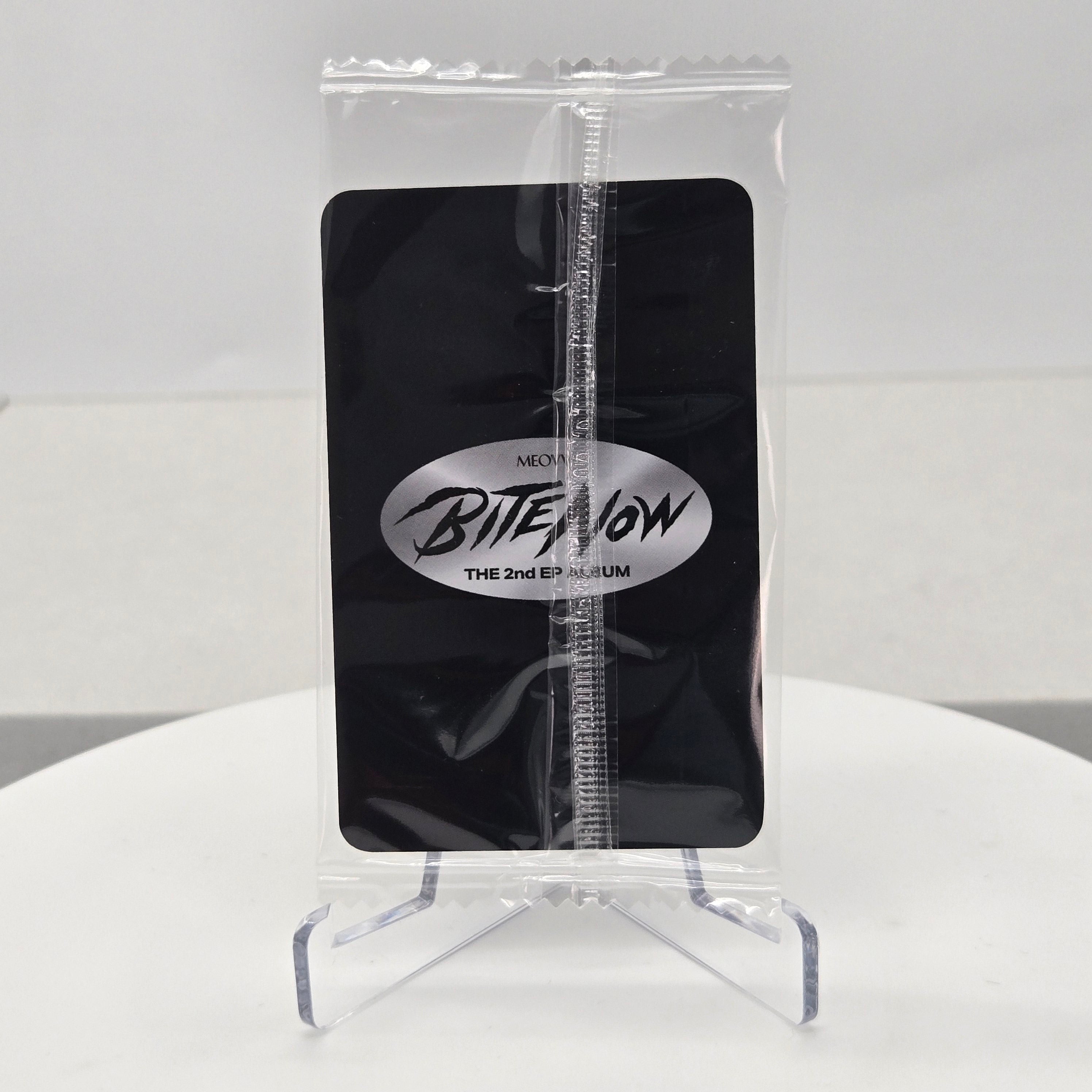 MEOVV - THE 2nd EP ALBUM [BITE NOW] - KTOWN4U POB - ELLA PHOTOCARD (PHOTOBOOK VER.)