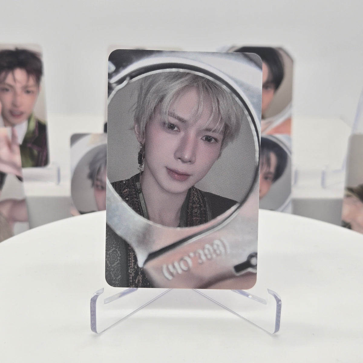ATEEZ - GOLDEN HOUR : PART.5 - HELLOLIVE POB PHOTOCARD (DIGIPACK VER.)
